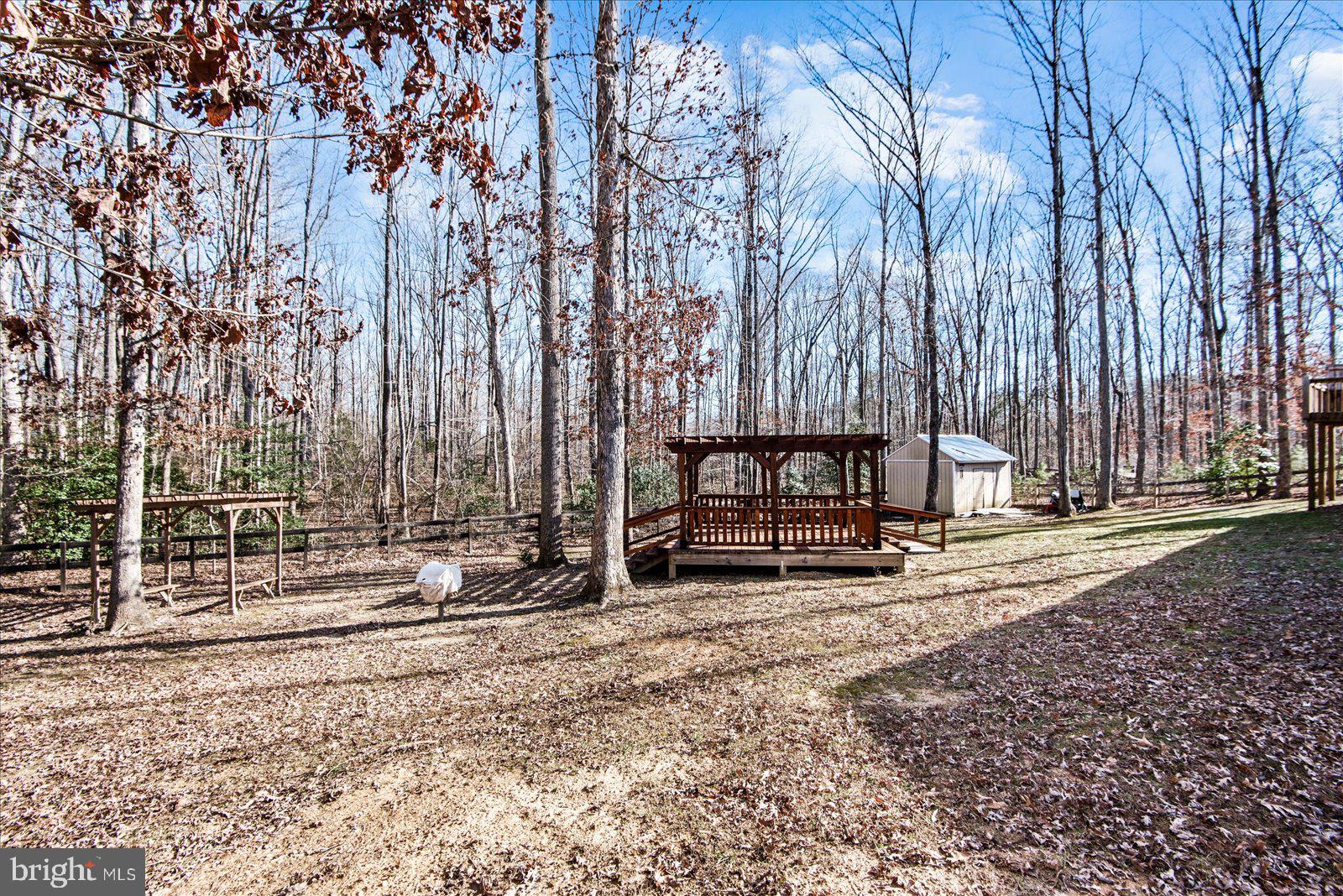 WINDING RIDGE - Residential