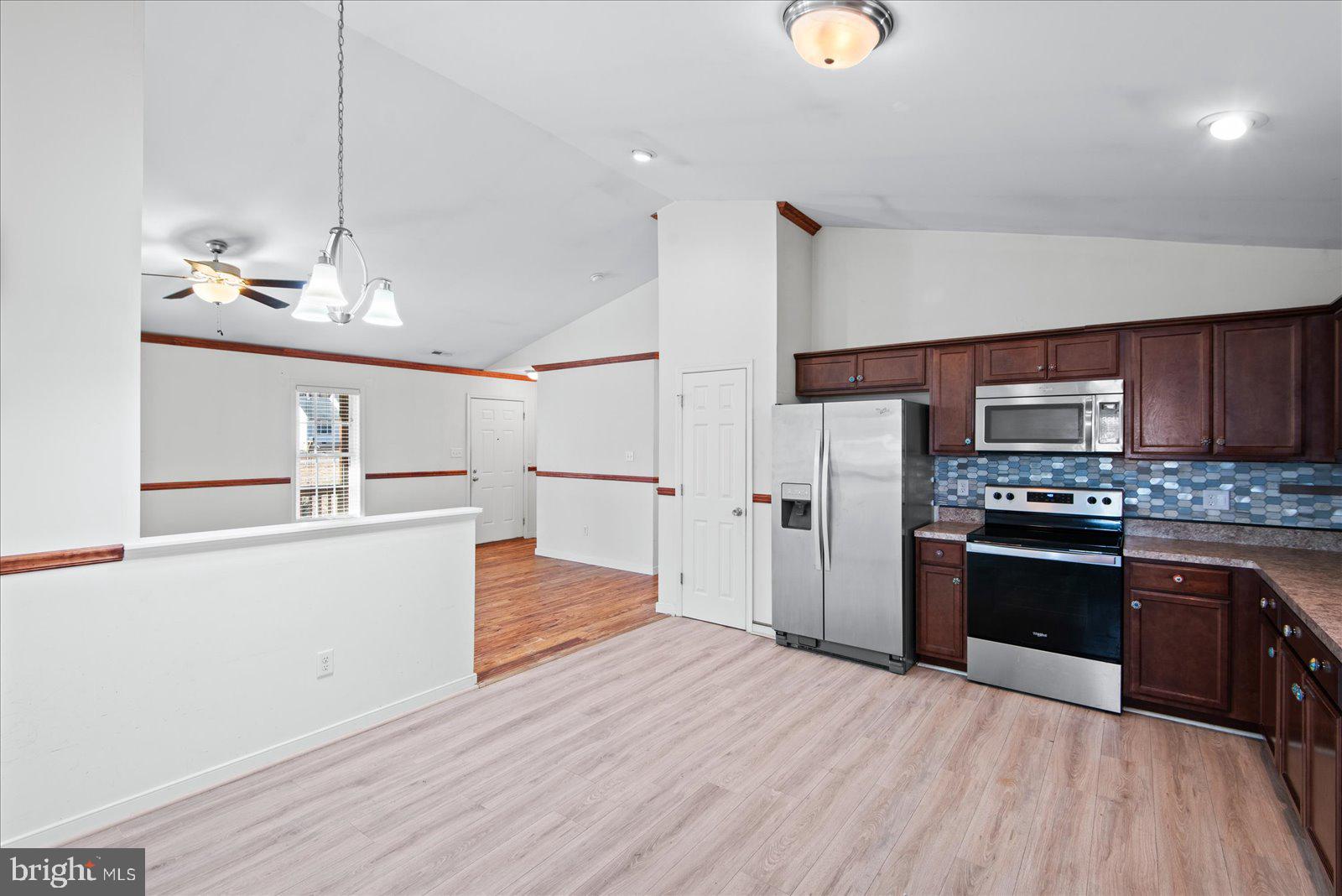 WINDING RIDGE - Residential