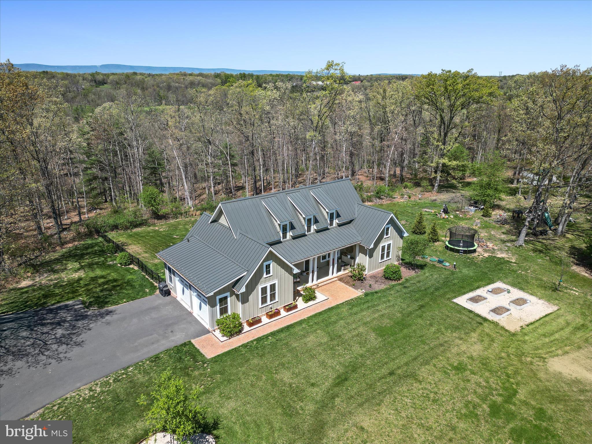 PINE HILL GOLF CLUB - Residential