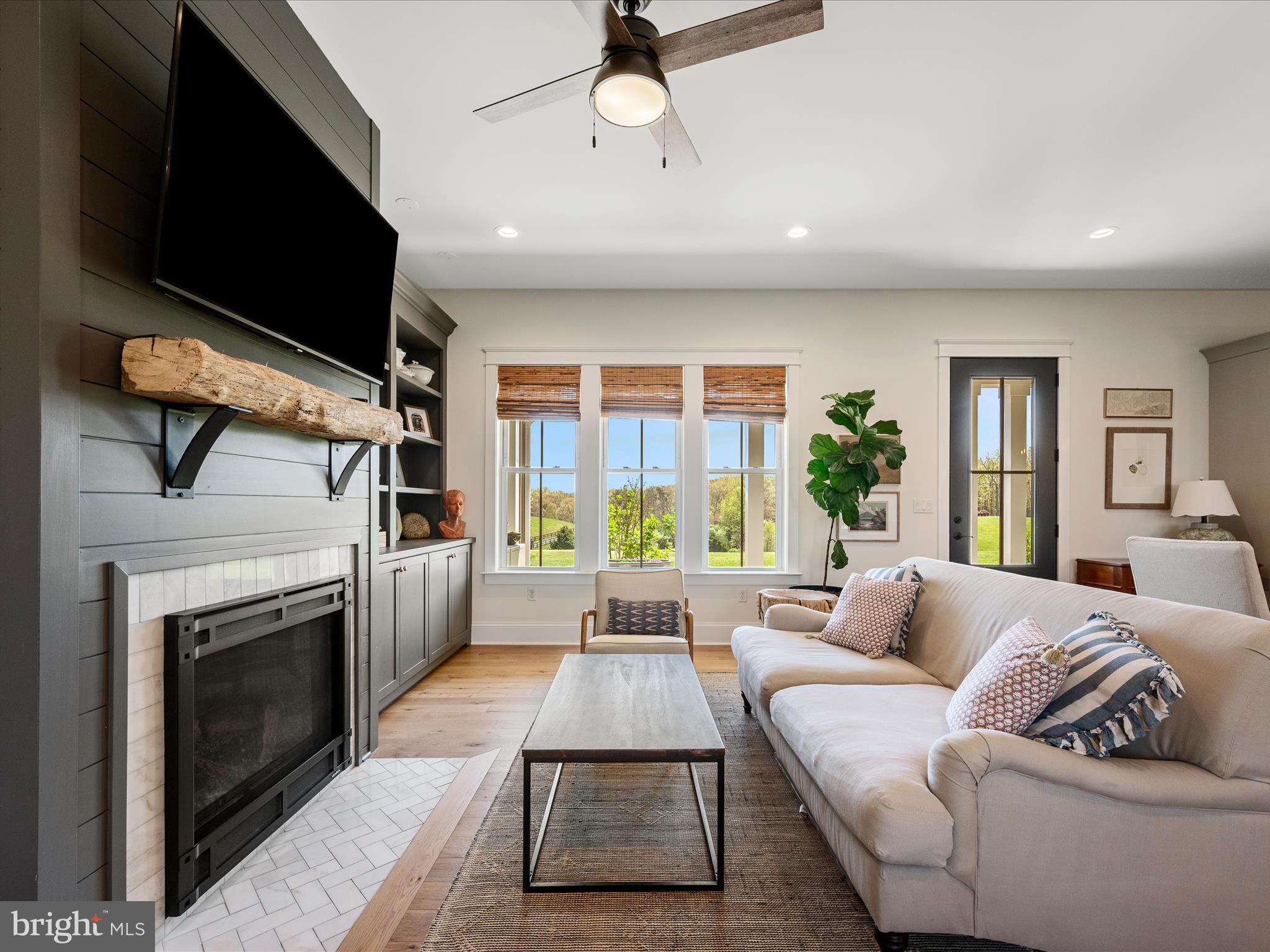 PINE HILL GOLF CLUB - Residential