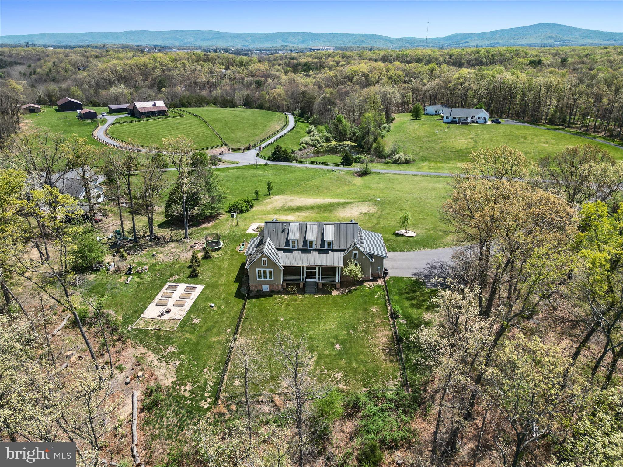 PINE HILL GOLF CLUB - Residential