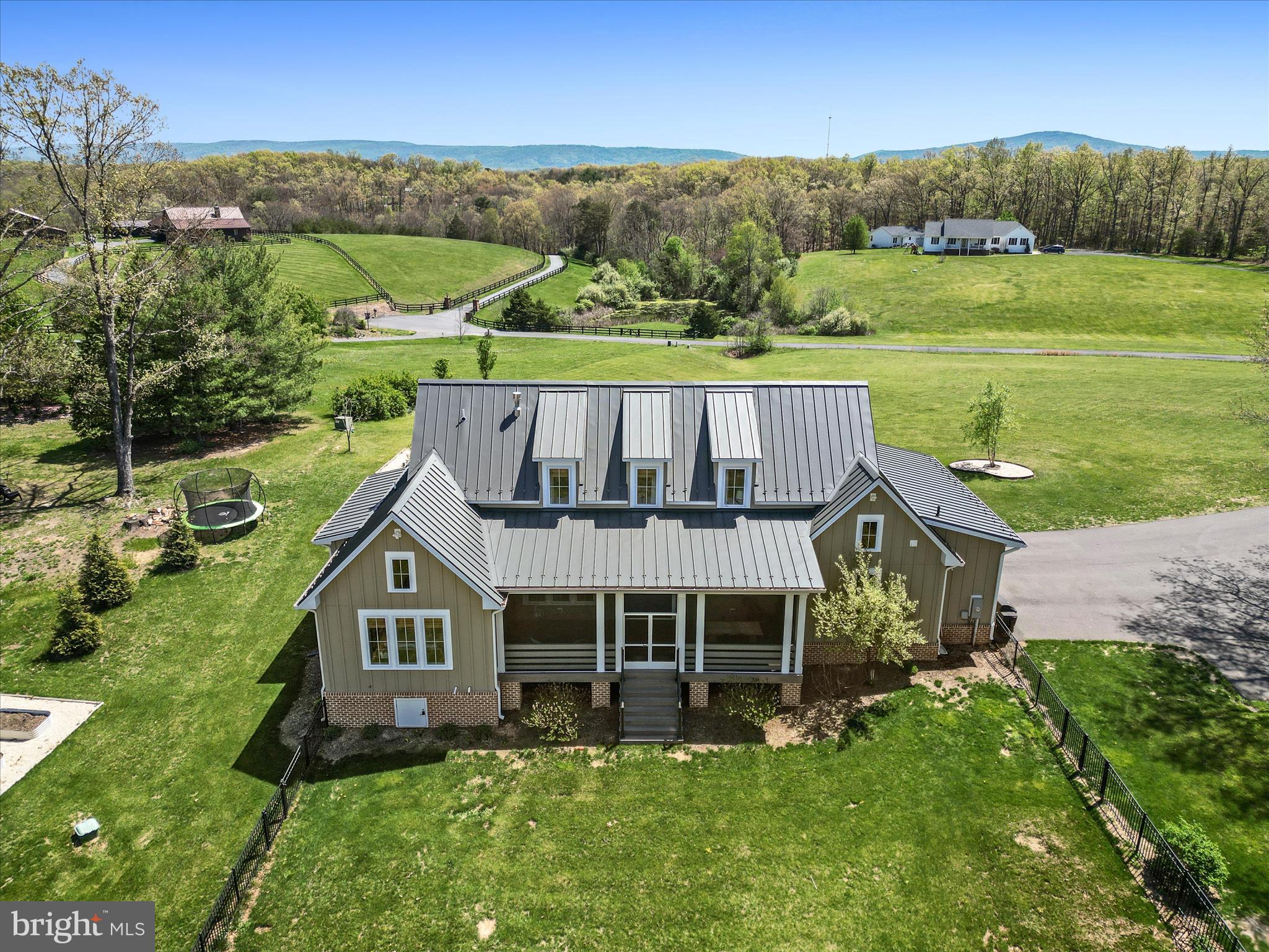 PINE HILL GOLF CLUB - Residential