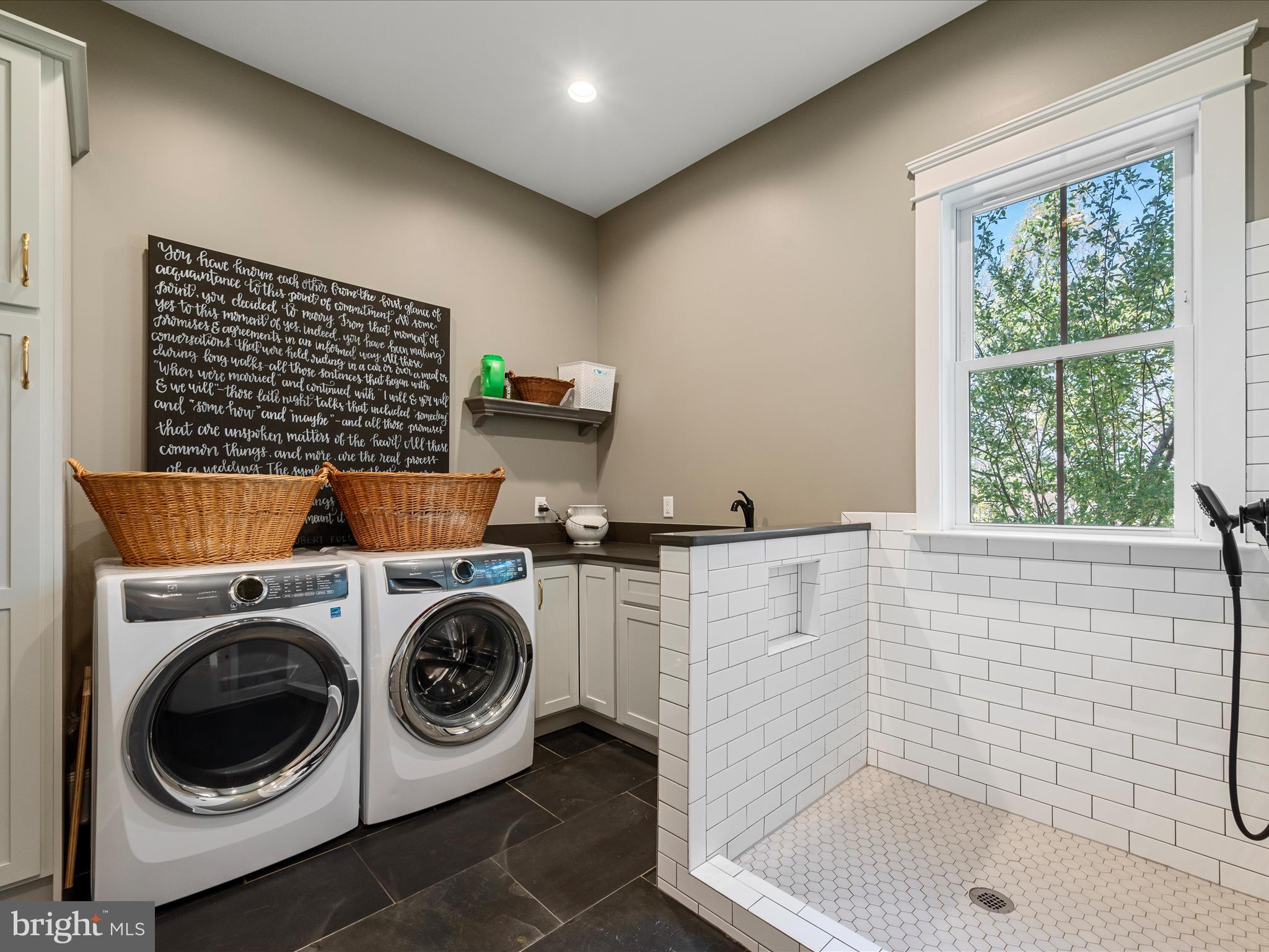 PINE HILL GOLF CLUB - Residential