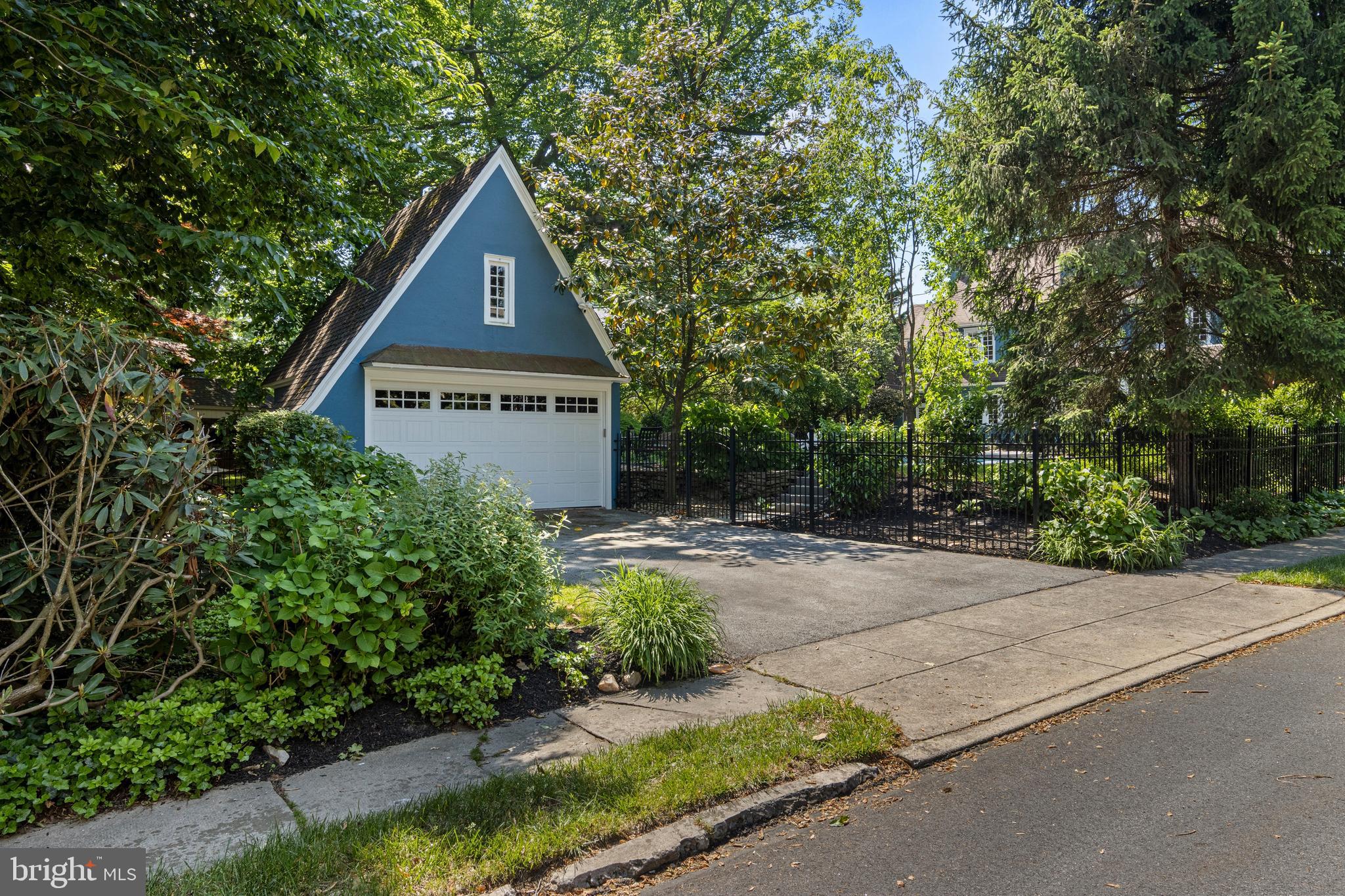 BOWLING GREEN - Residential
