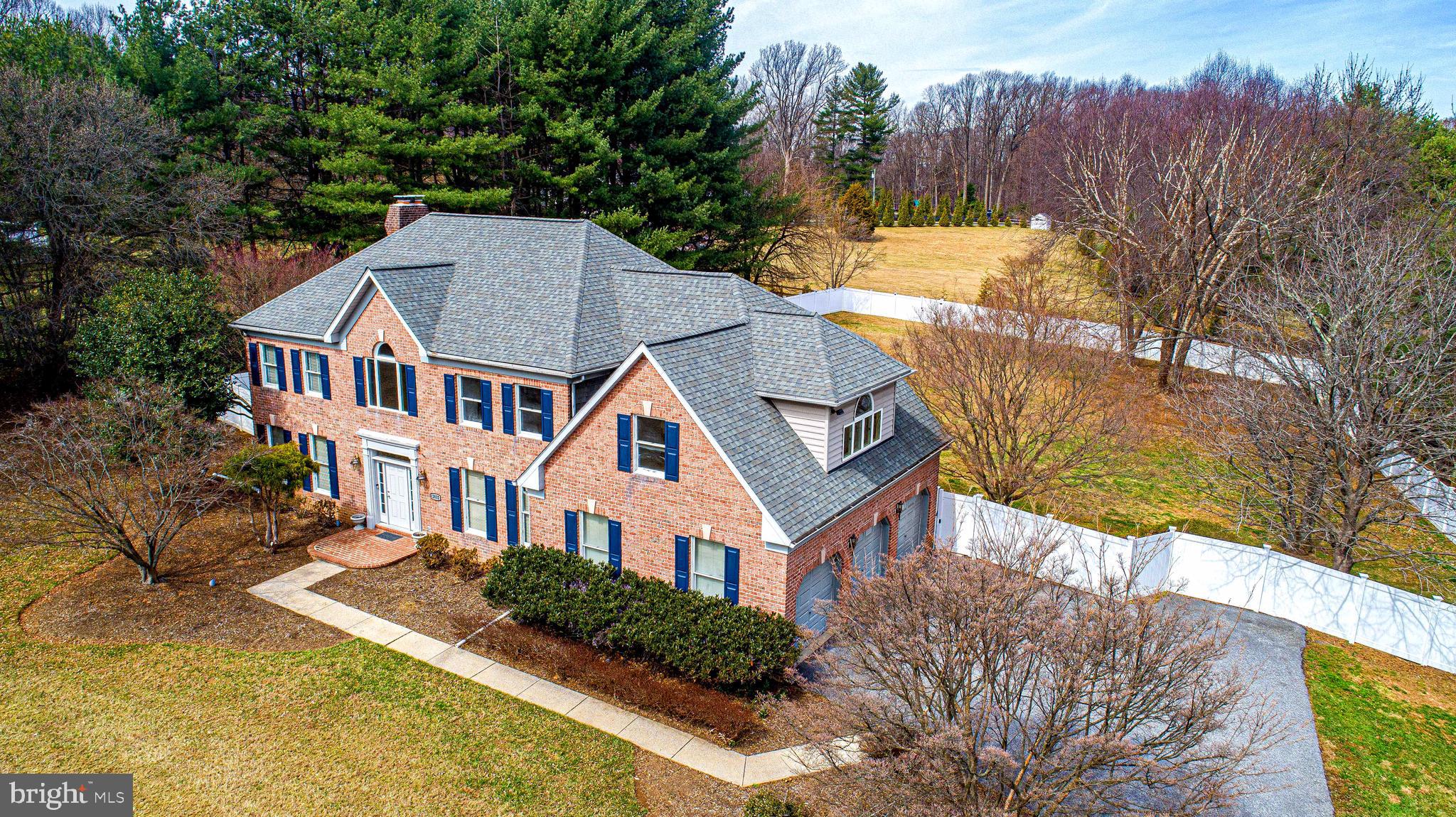 2832 BAUBLITZ ROAD
