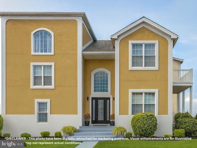 909 N BURGHLEY AVENUE