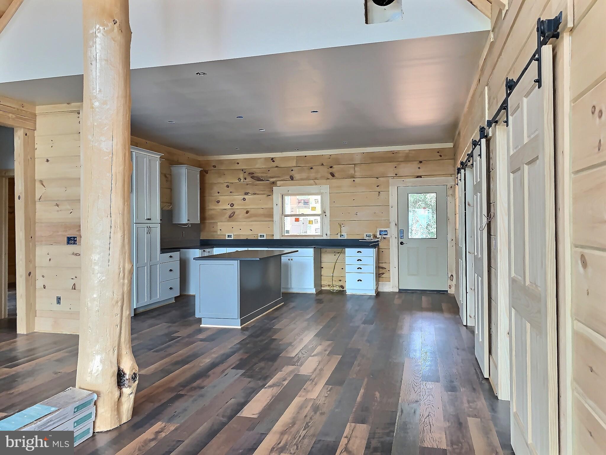 FAIRVIEW - Residential