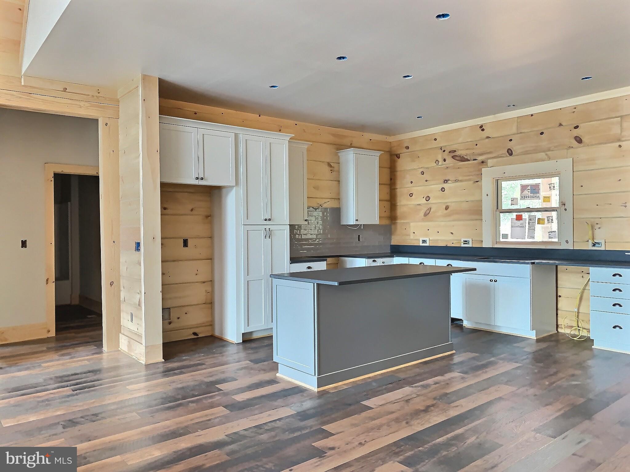 FAIRVIEW - Residential