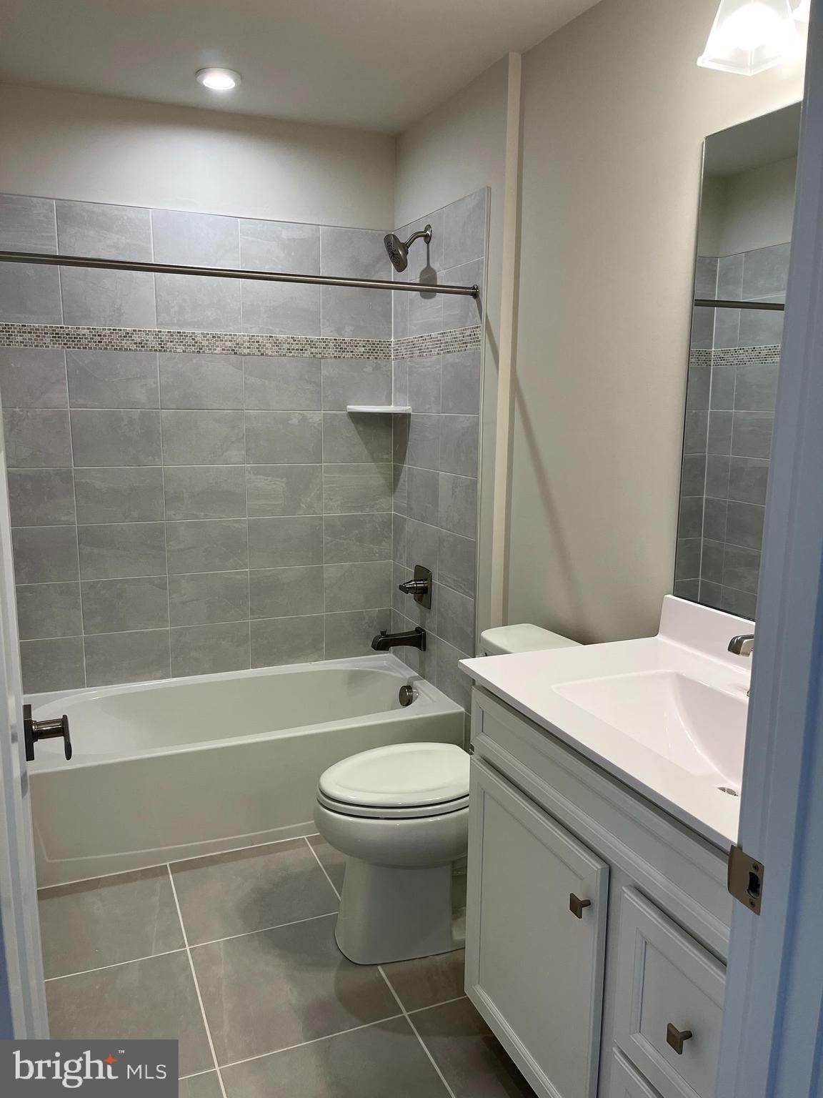 ARCADIA NORTH - Residential Lease