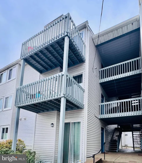 MLS: NJCD2126138