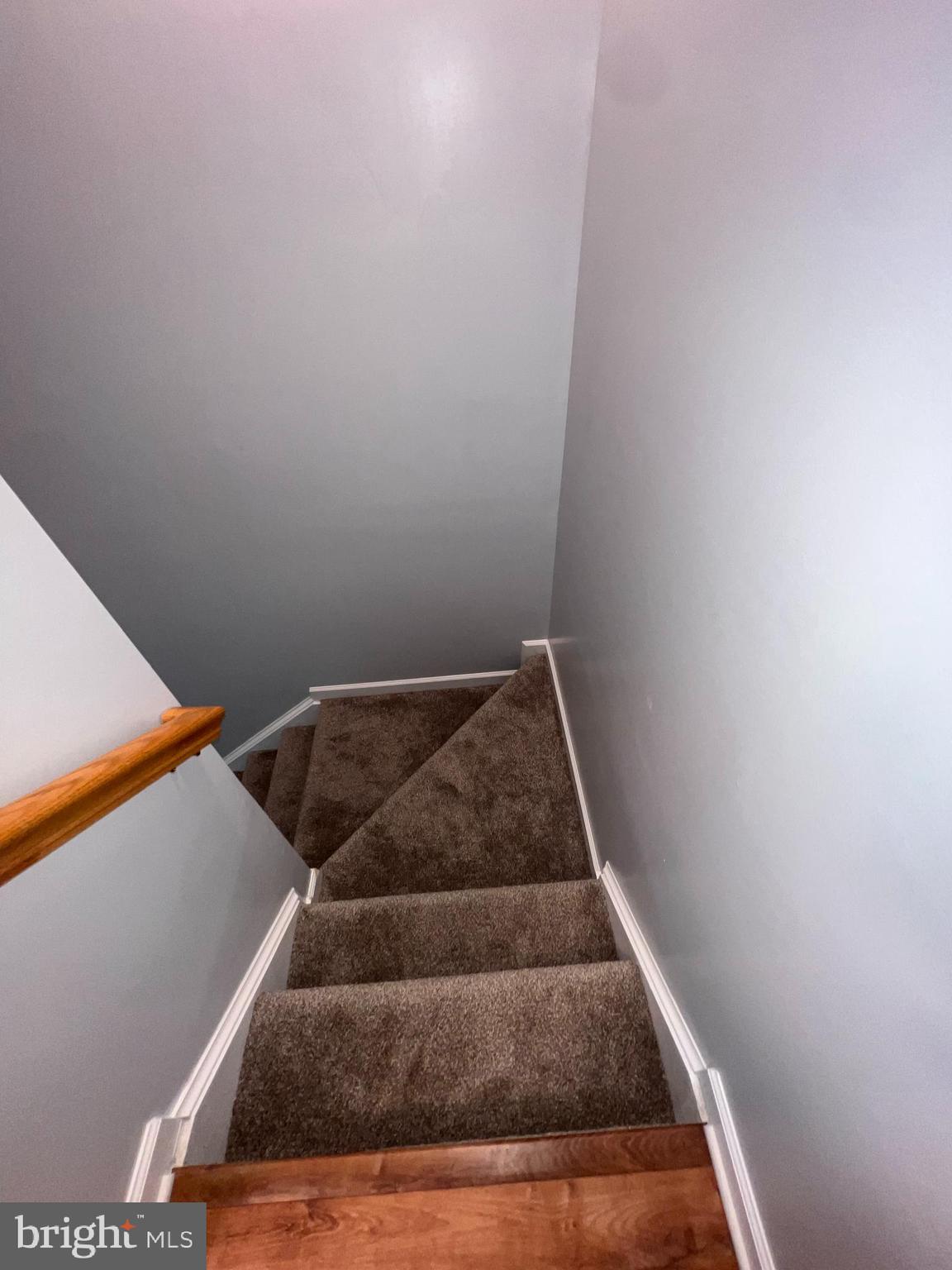 COUNTY GREEN - Residential Lease