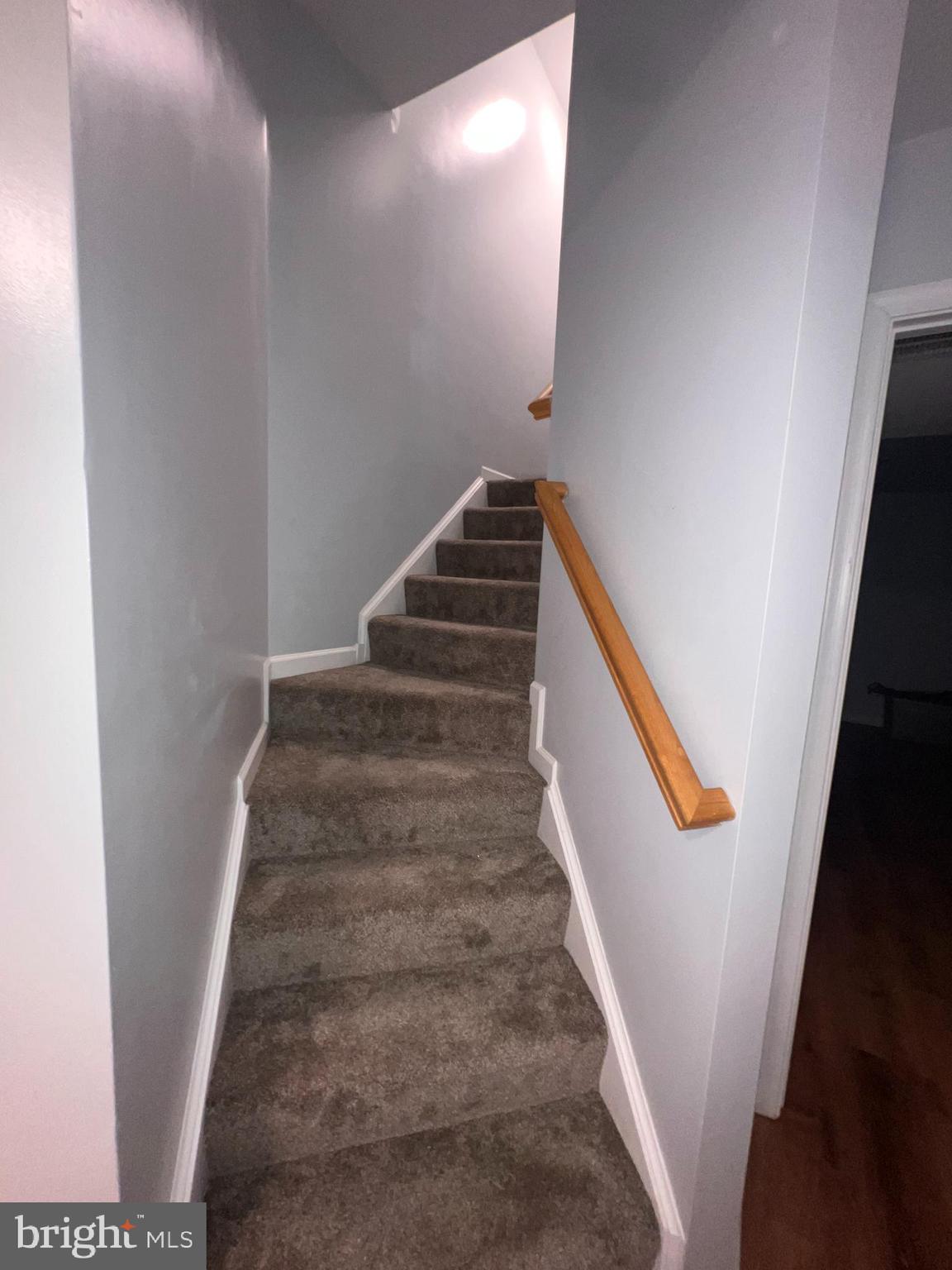 COUNTY GREEN - Residential Lease