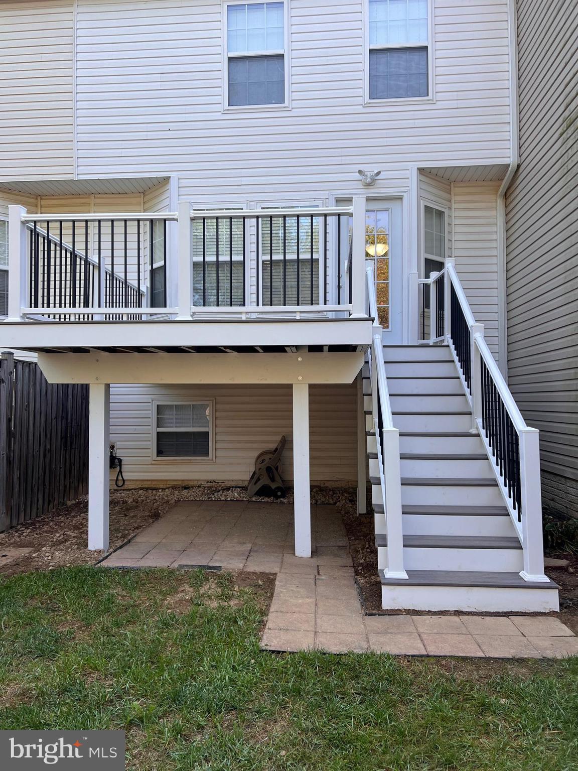 COUNTY GREEN - Residential Lease