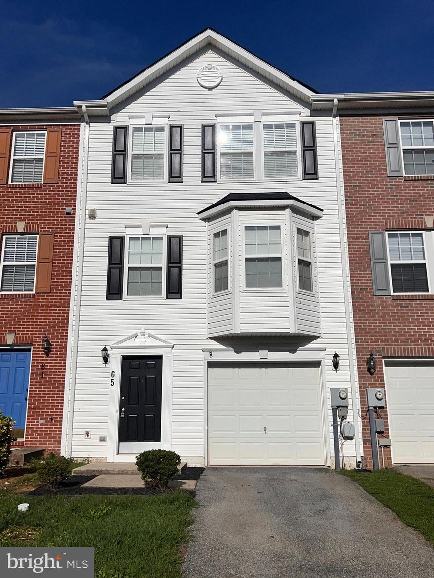 This spacious town home features fresh paint, new LVP flooring, newly remodeled kitchen, brand new deck and fenced in backyard. This town home is in pristine condition, it is a must see. Pictures speak for themselves. No pets allowed. Tenants must pass a criminal, credit, and eviction check to qualify. Income must be around $6,000 per month to qualify. Please use rentspree link provided to apply.