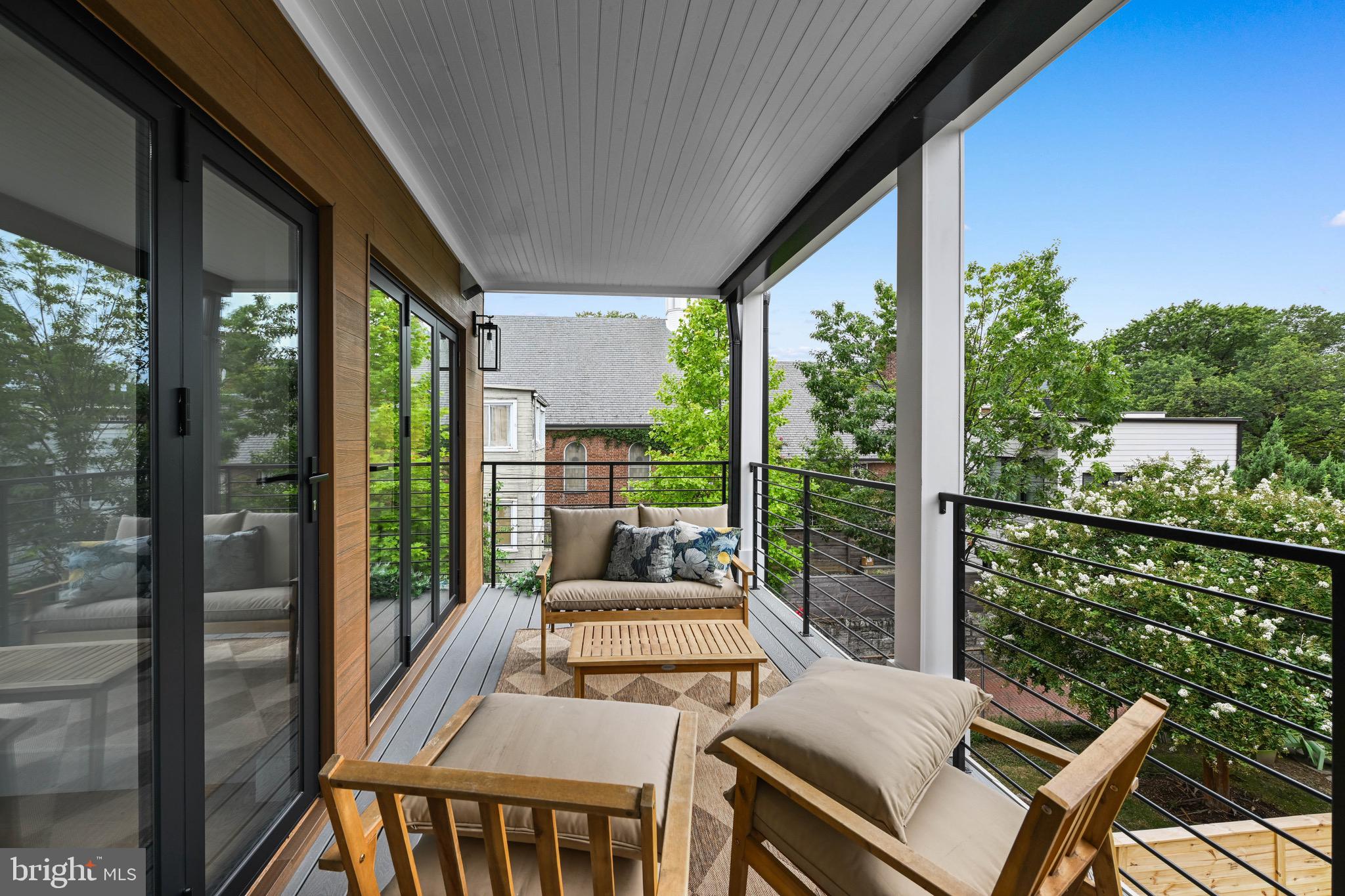 CAPITOL HILL EAST - Residential
