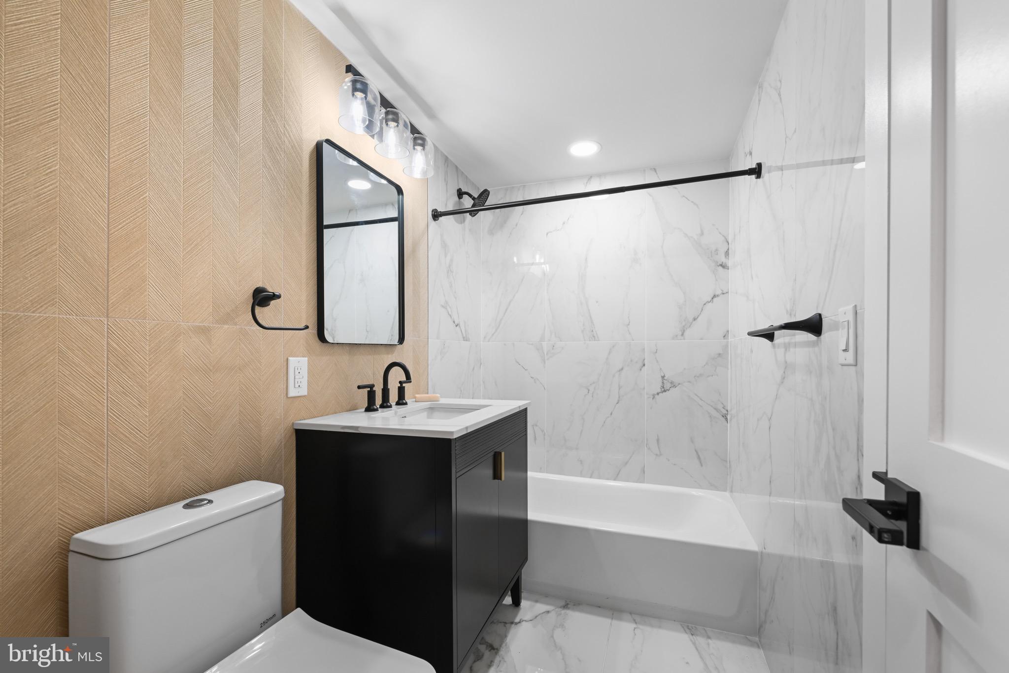 CAPITOL HILL EAST - Residential