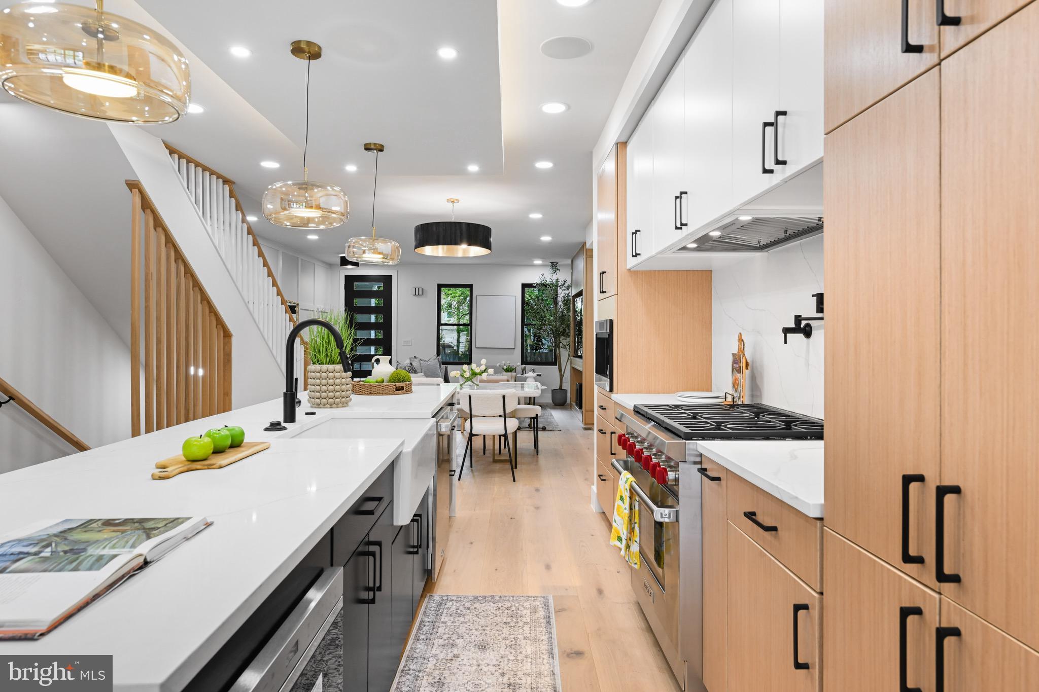 CAPITOL HILL EAST - Residential