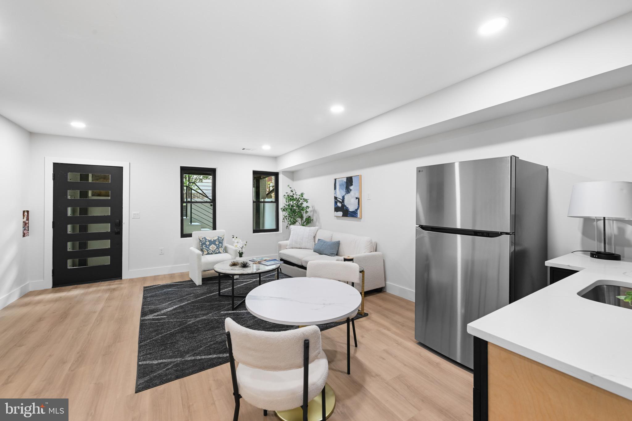 CAPITOL HILL EAST - Residential