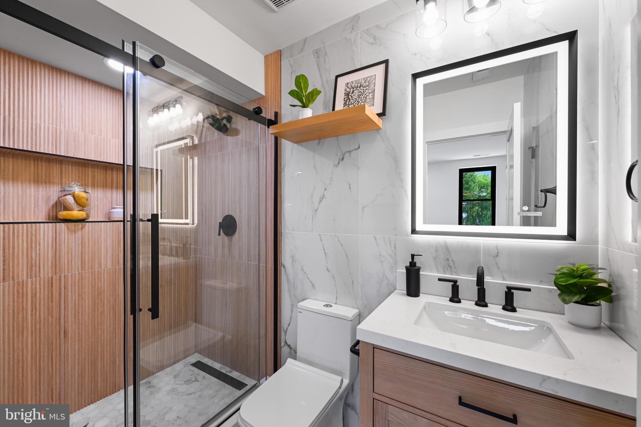 CAPITOL HILL EAST - Residential