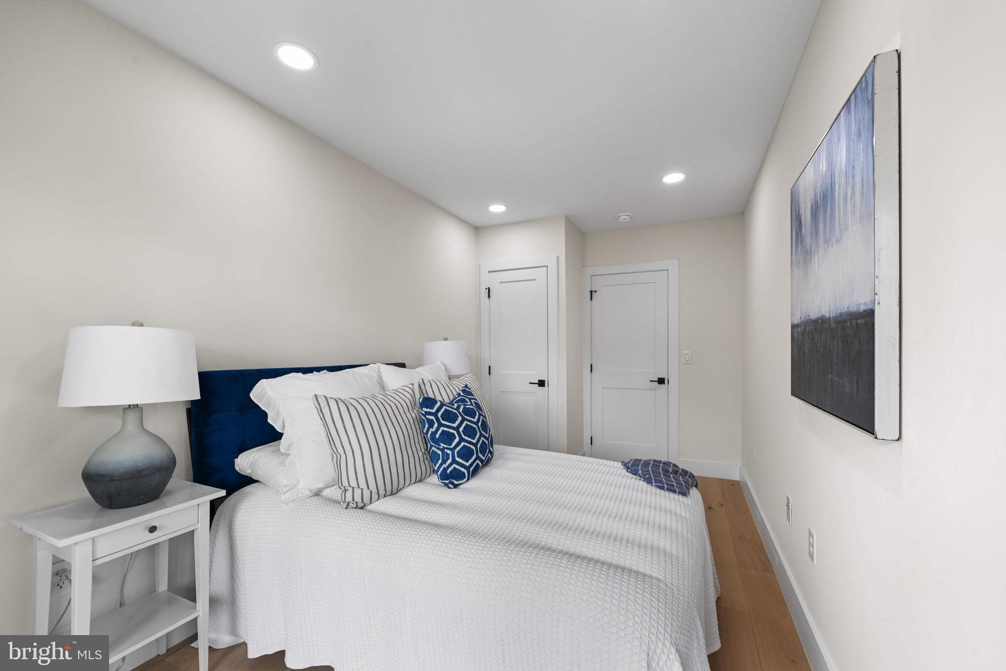 CAPITOL HILL EAST - Residential