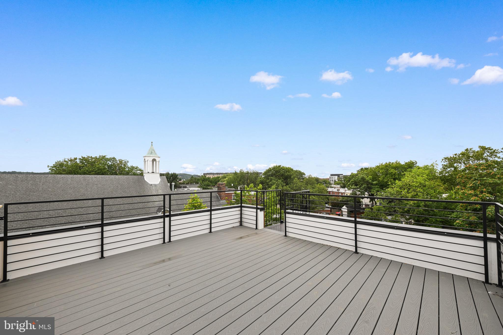 CAPITOL HILL EAST - Residential