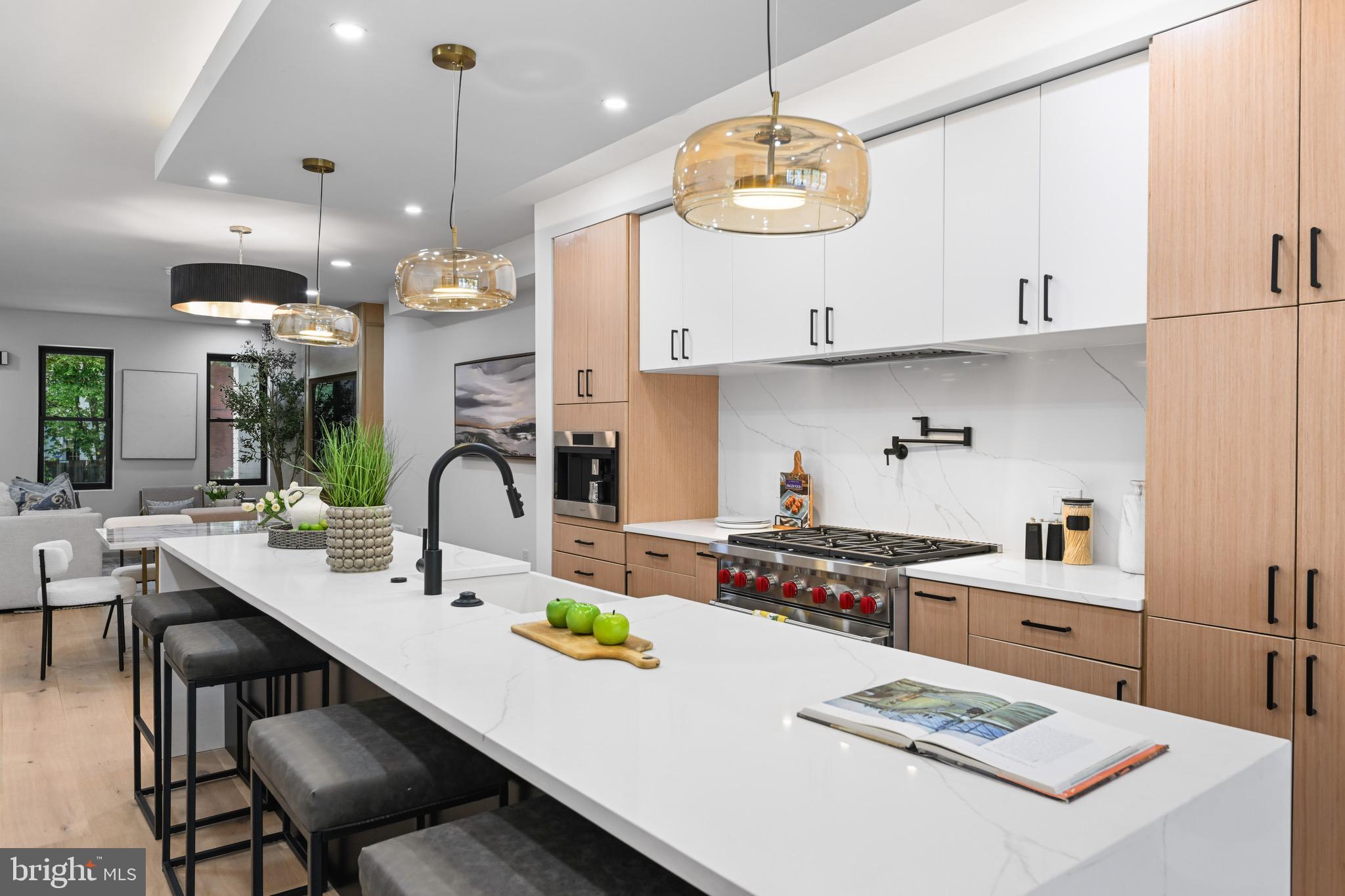 CAPITOL HILL EAST - Residential