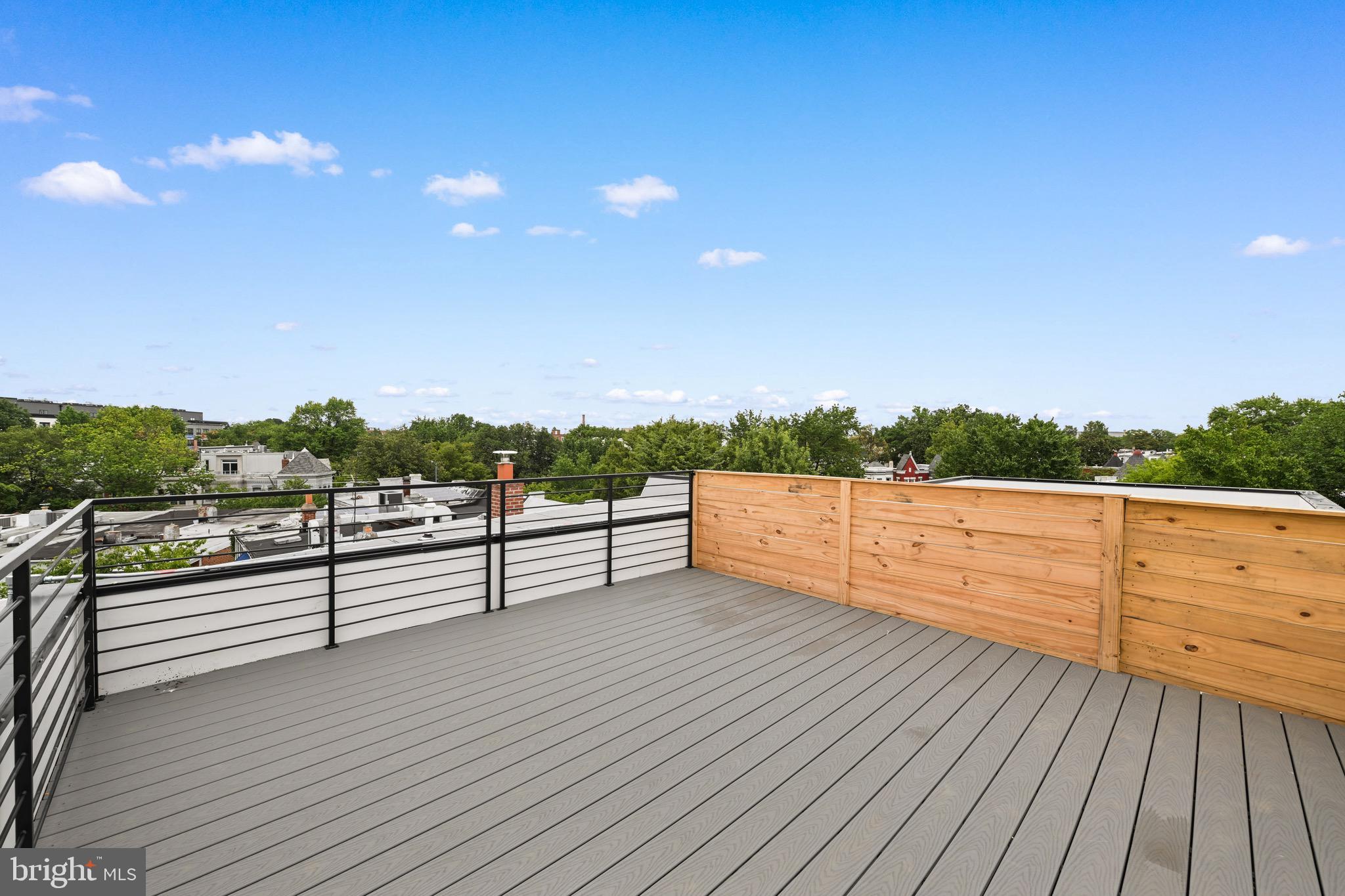 CAPITOL HILL EAST - Residential