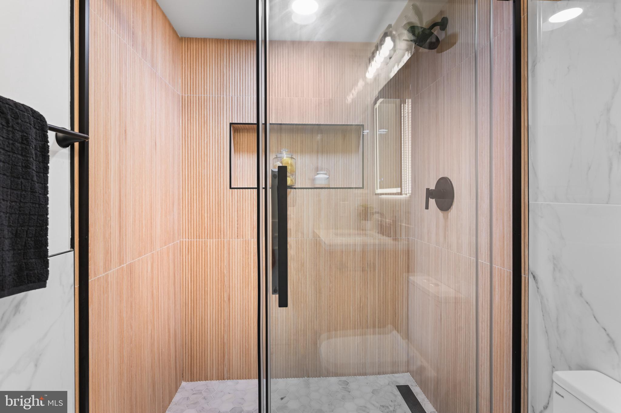 CAPITOL HILL EAST - Residential