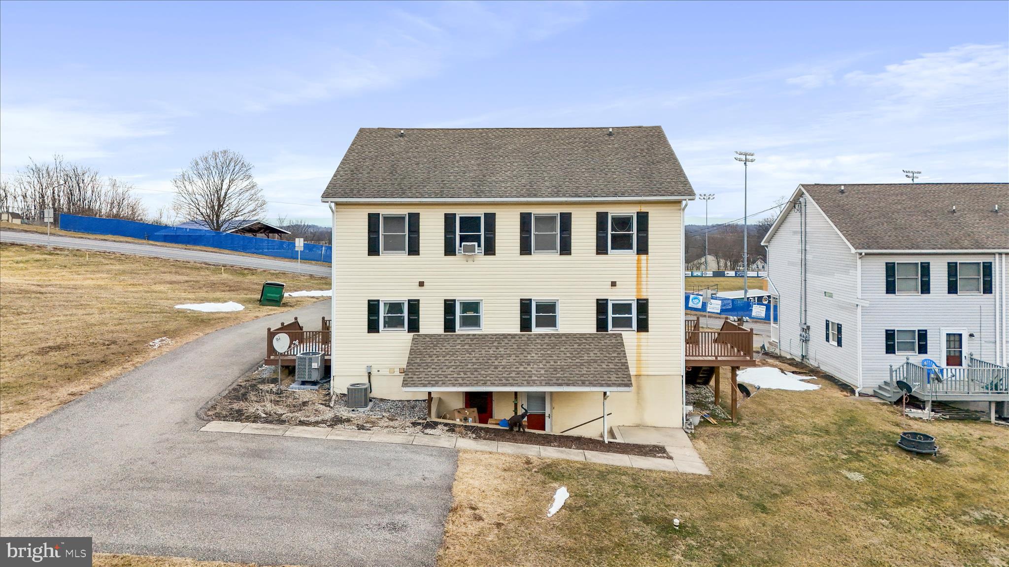 HEDGESVILLE - Residential Income