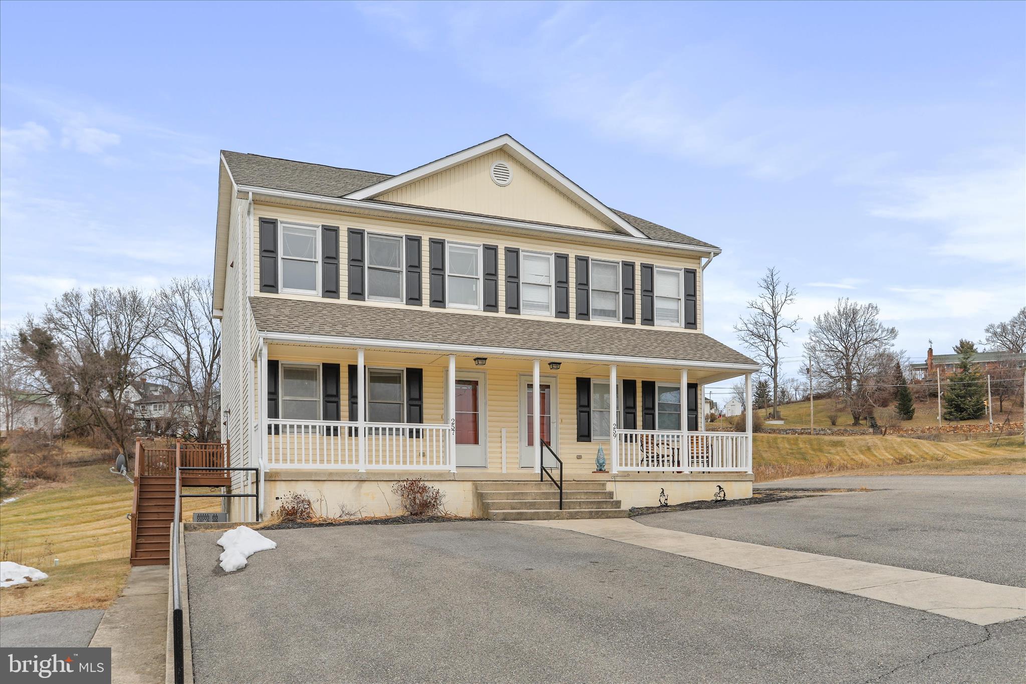 257,259,261 SCHOOL HOUSE DRIVE