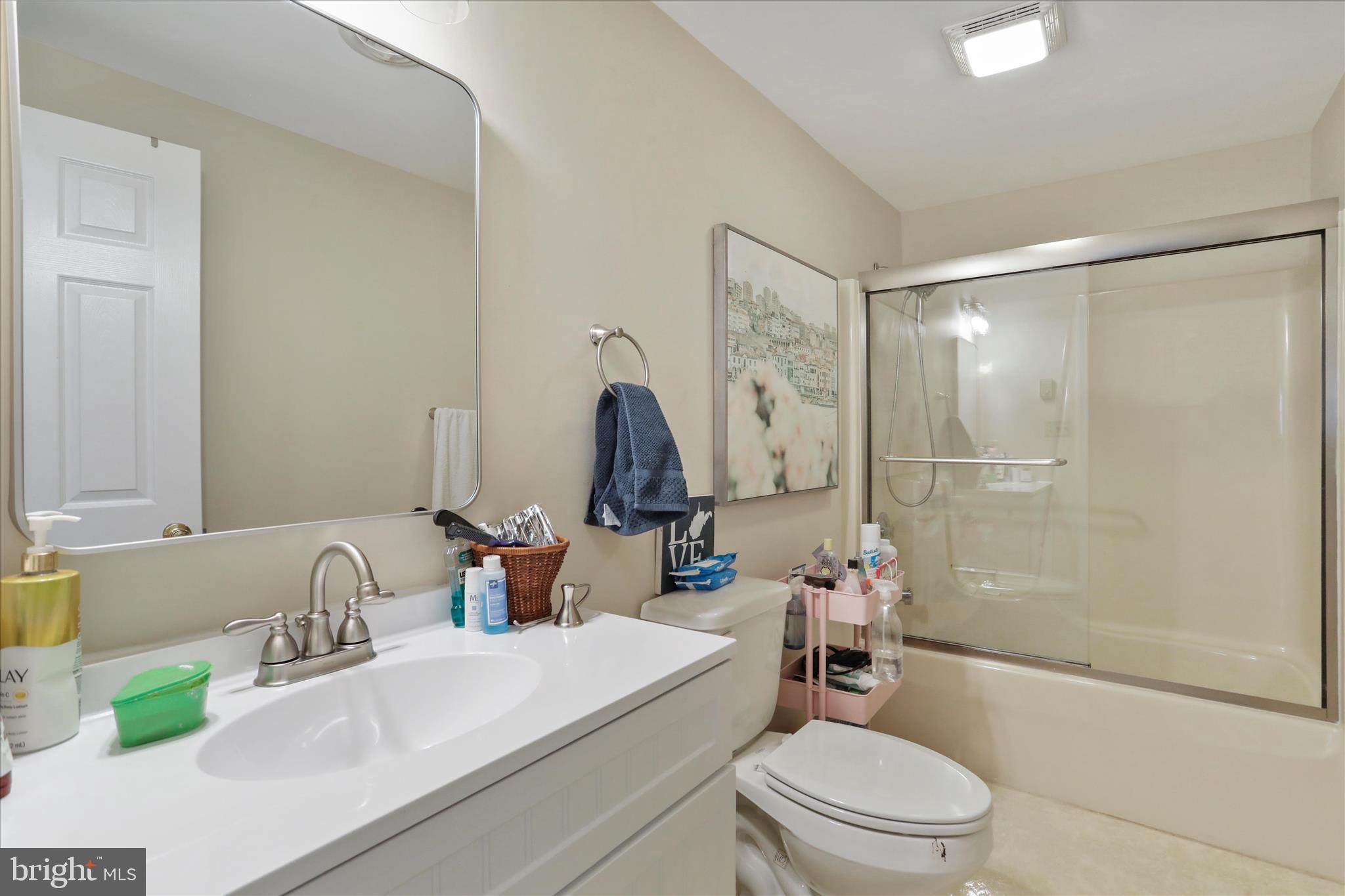 HEDGESVILLE - Residential Income