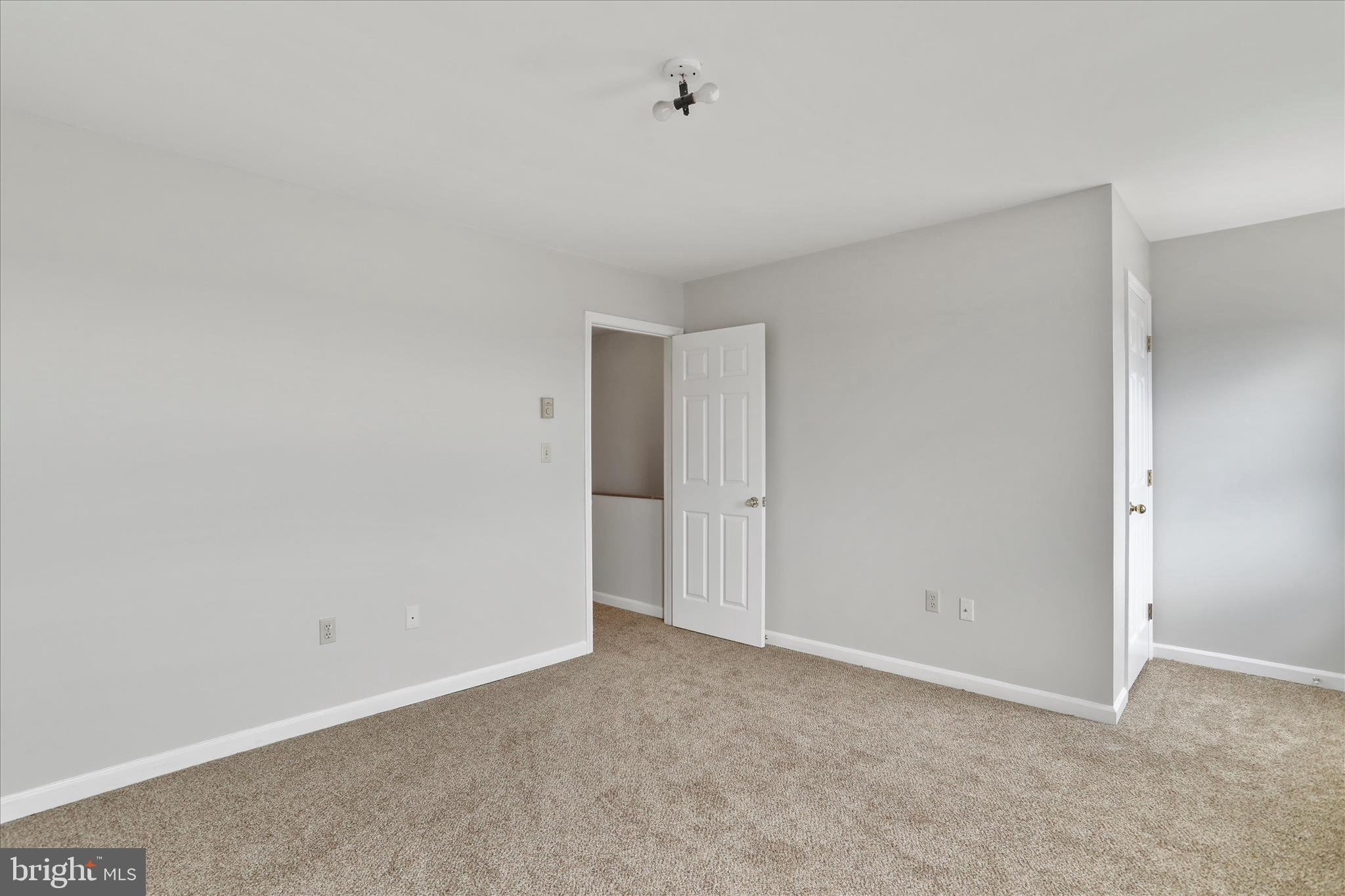 HEDGESVILLE - Residential Income