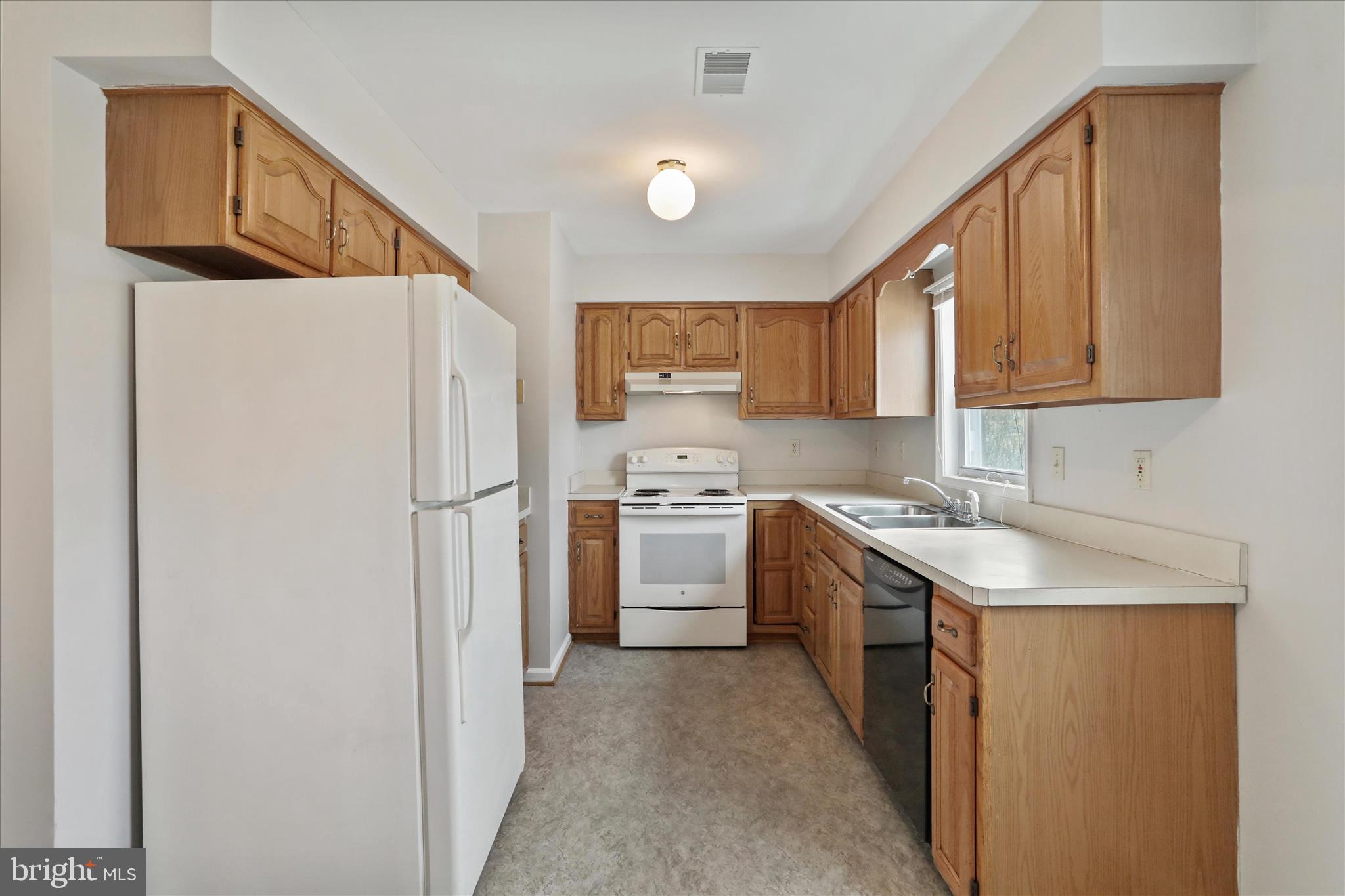 HEDGESVILLE - Residential Income