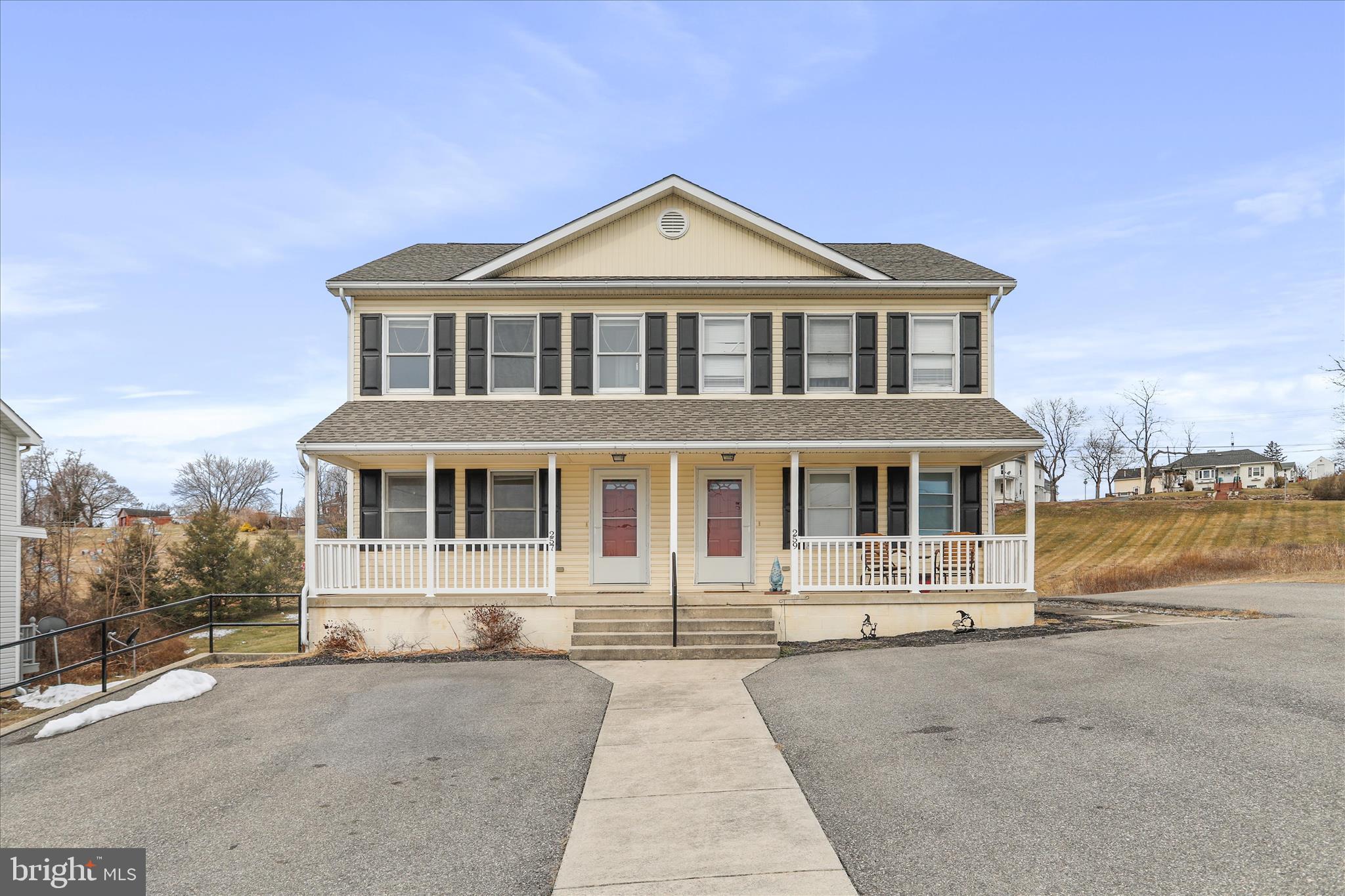 HEDGESVILLE - Residential Income