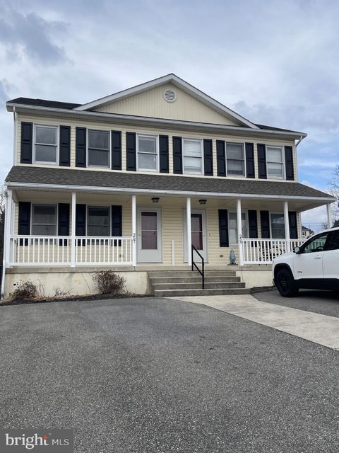 257,259,261 SCHOOL HOUSE DRIVE HEDGESVILLE WV 25427