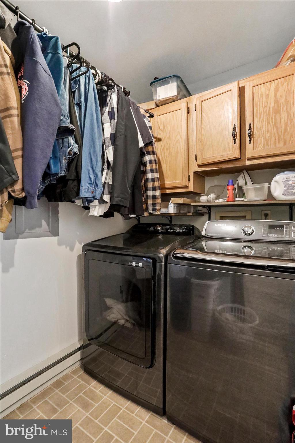 HEDGESVILLE - Residential Income