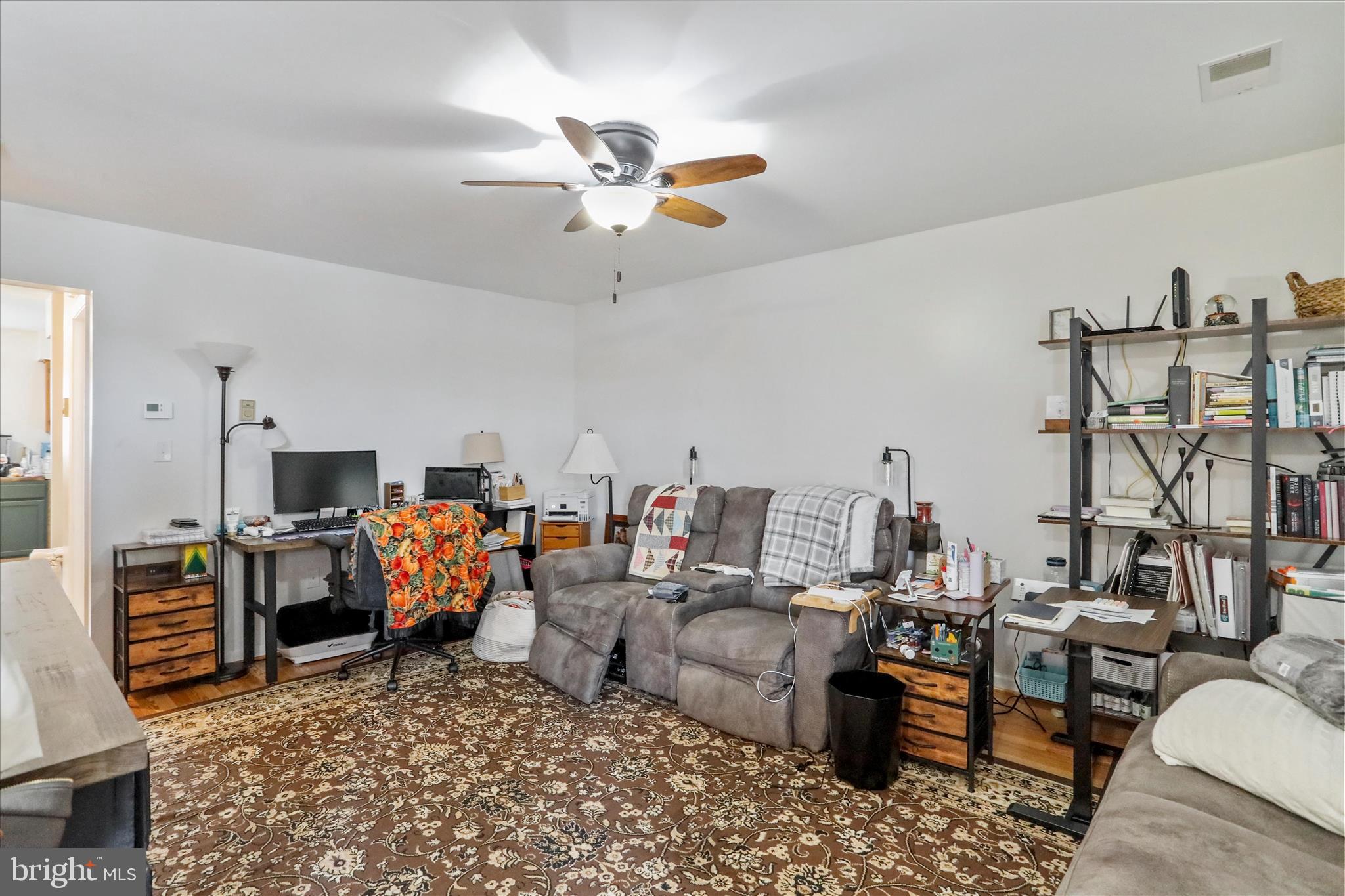 HEDGESVILLE - Residential Income