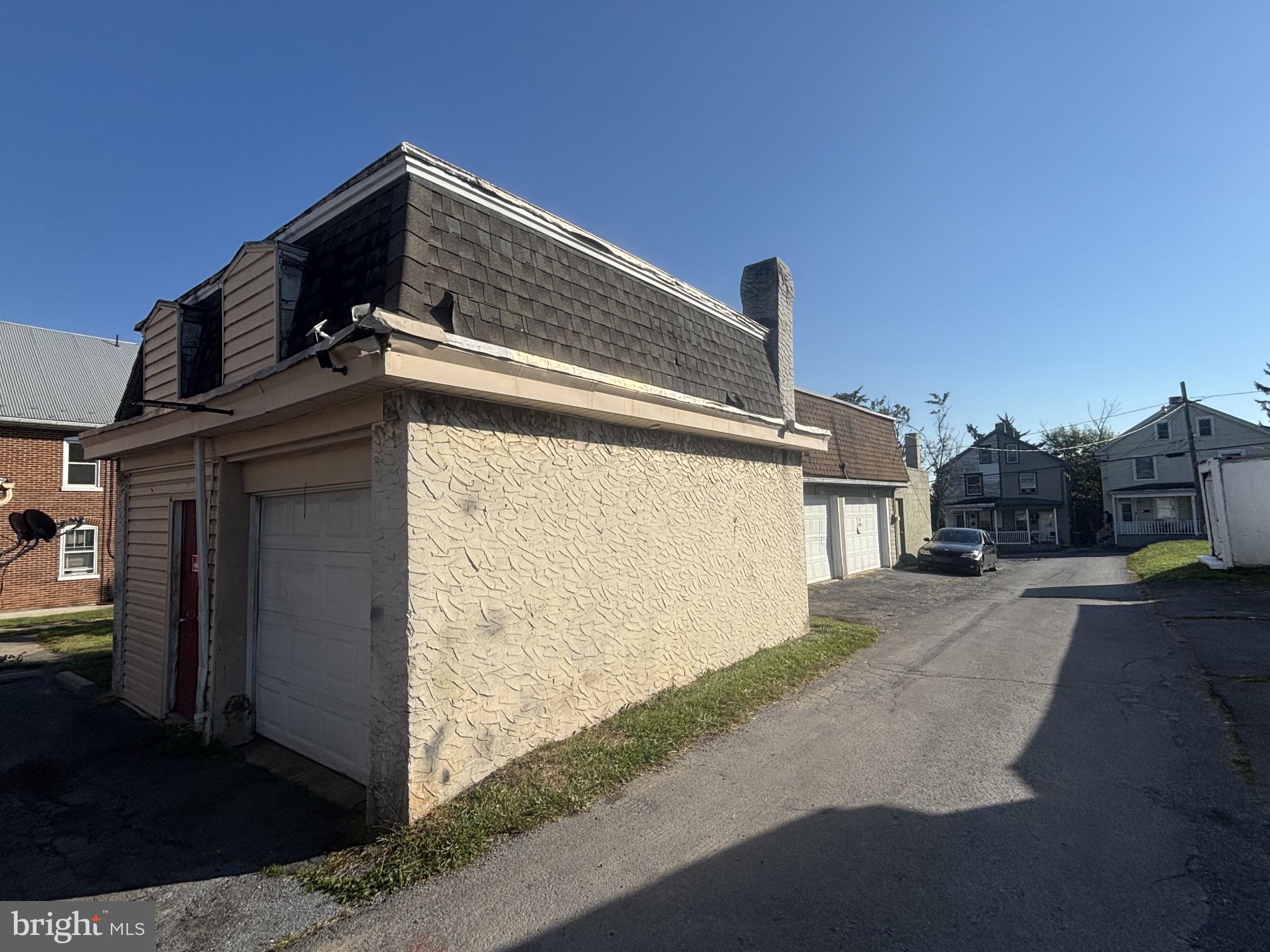 334 LINCOLN WAY W
