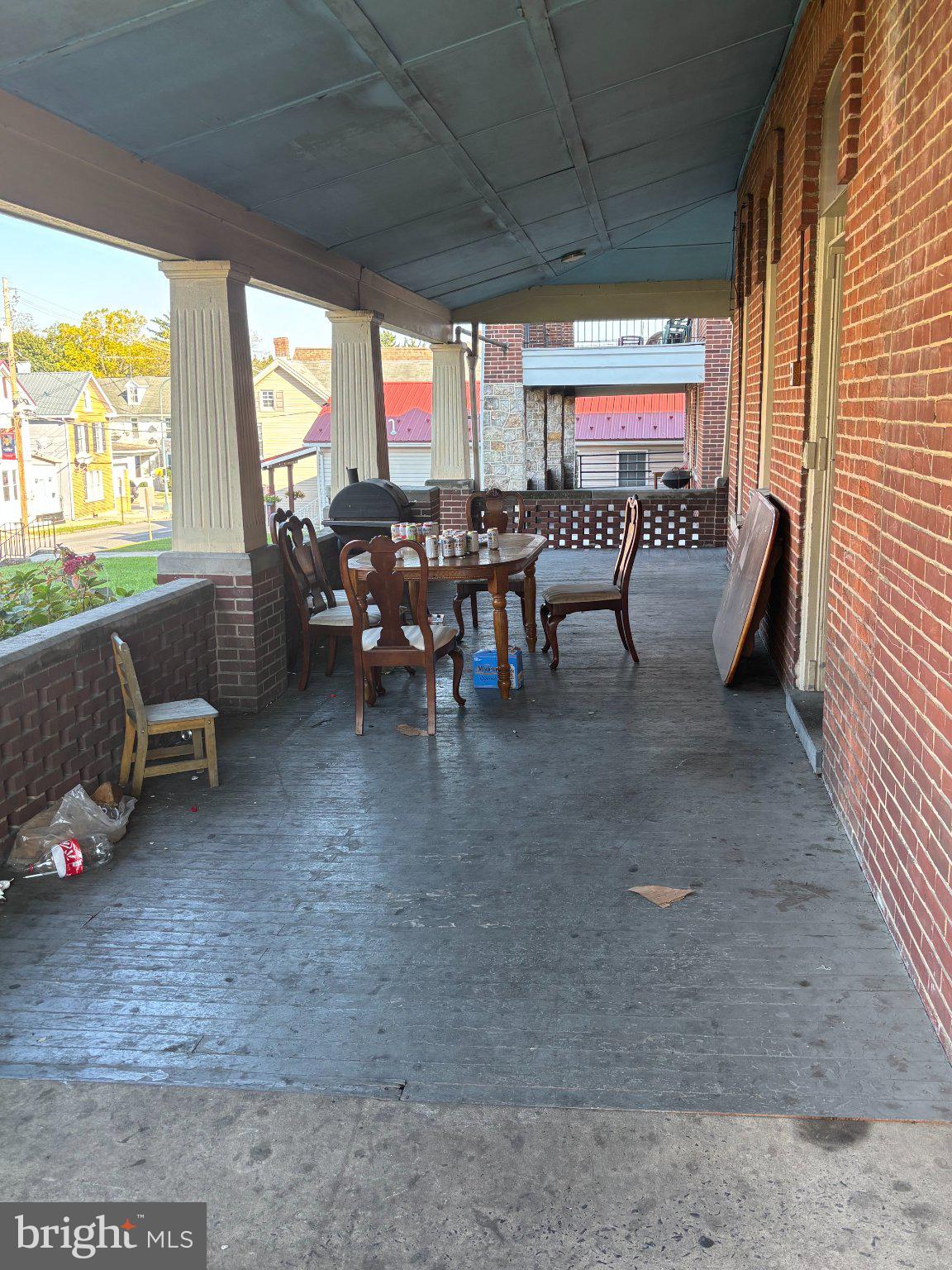 334 LINCOLN WAY W