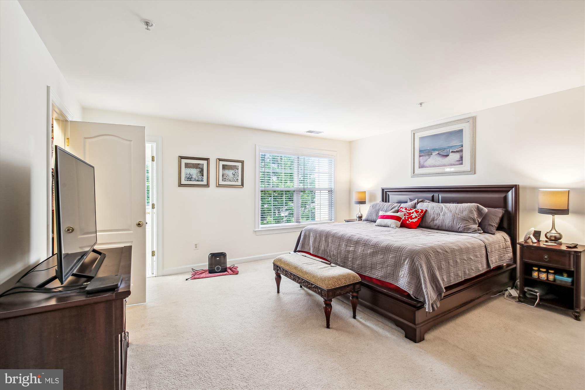 SOUTH RIVER COLONY - Residential Lease