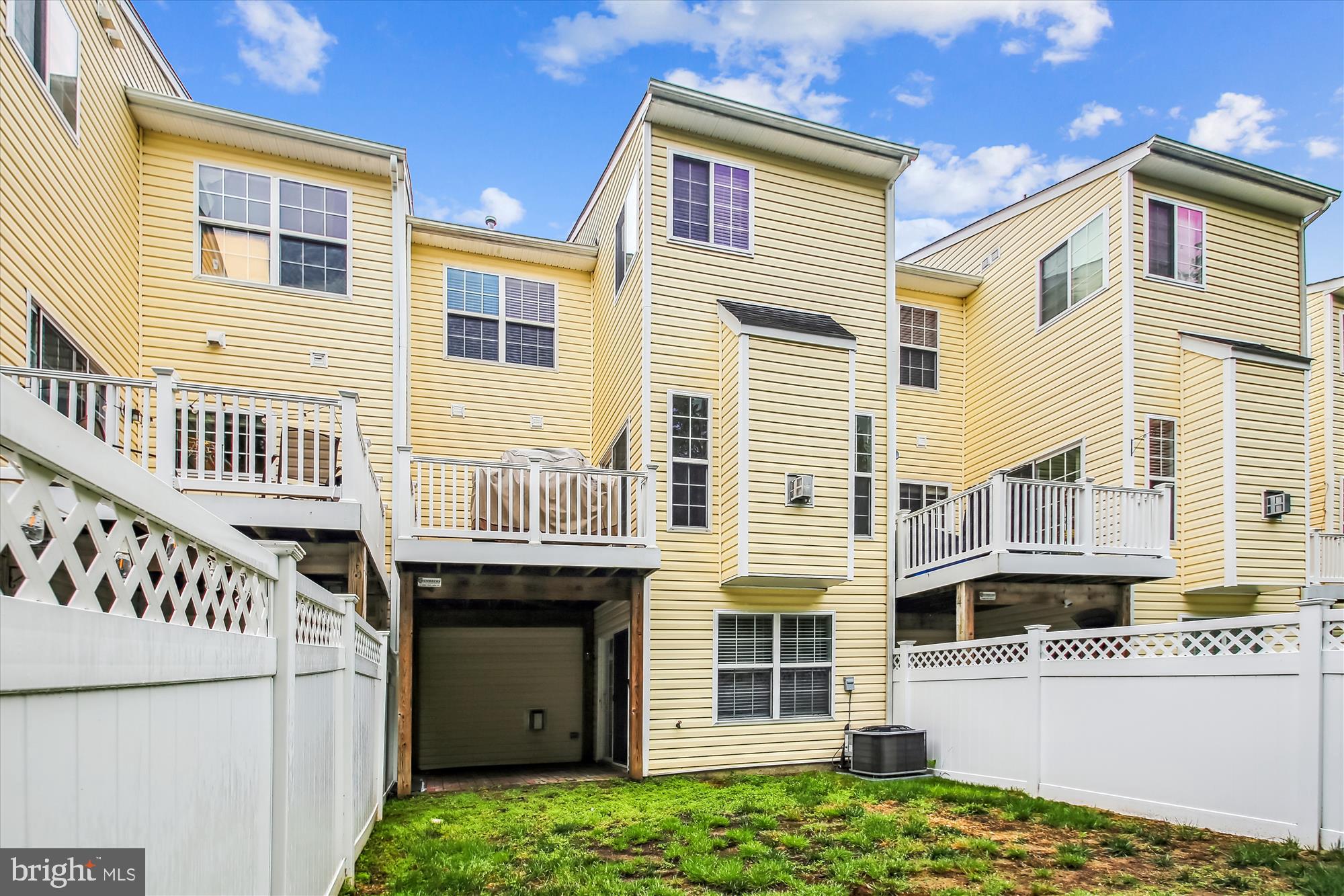 SOUTH RIVER COLONY - Residential Lease