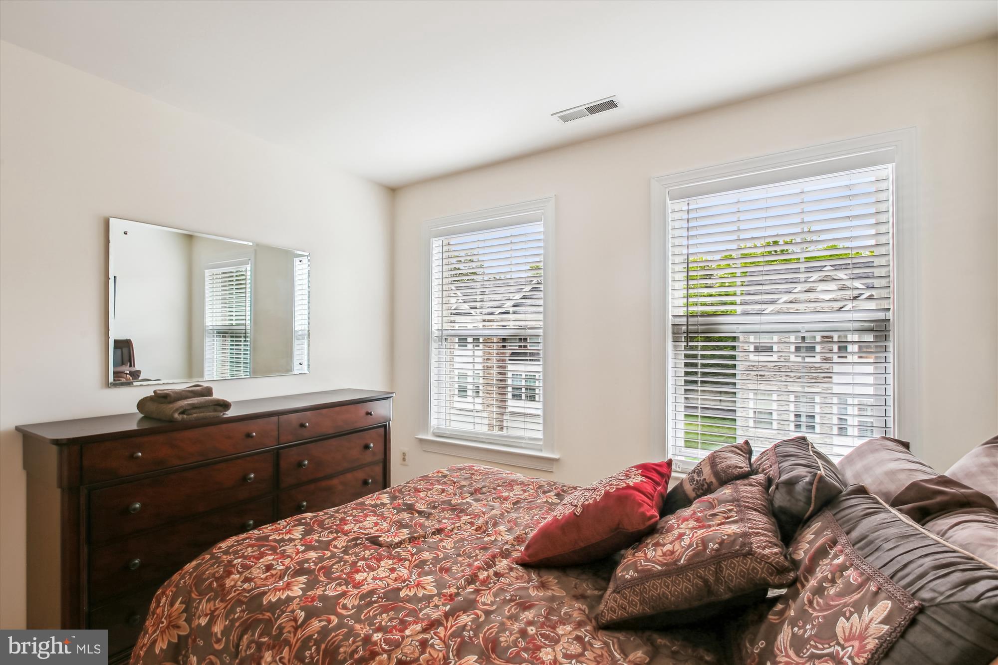 SOUTH RIVER COLONY - Residential Lease