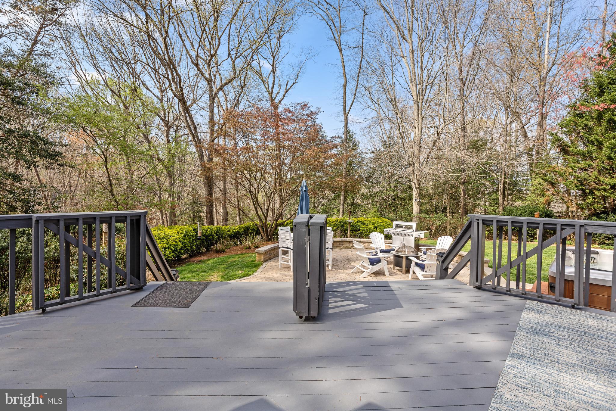 NORTH RIVER FOREST - Residential