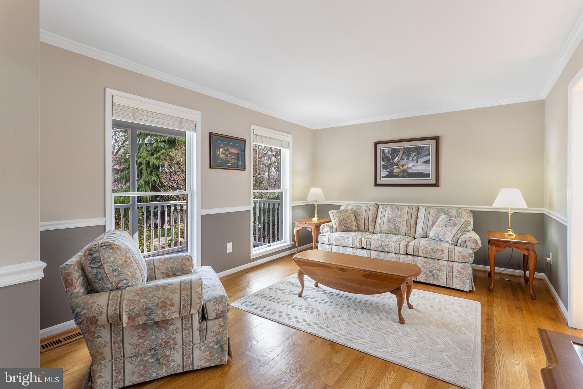 NORTH RIVER FOREST - Residential