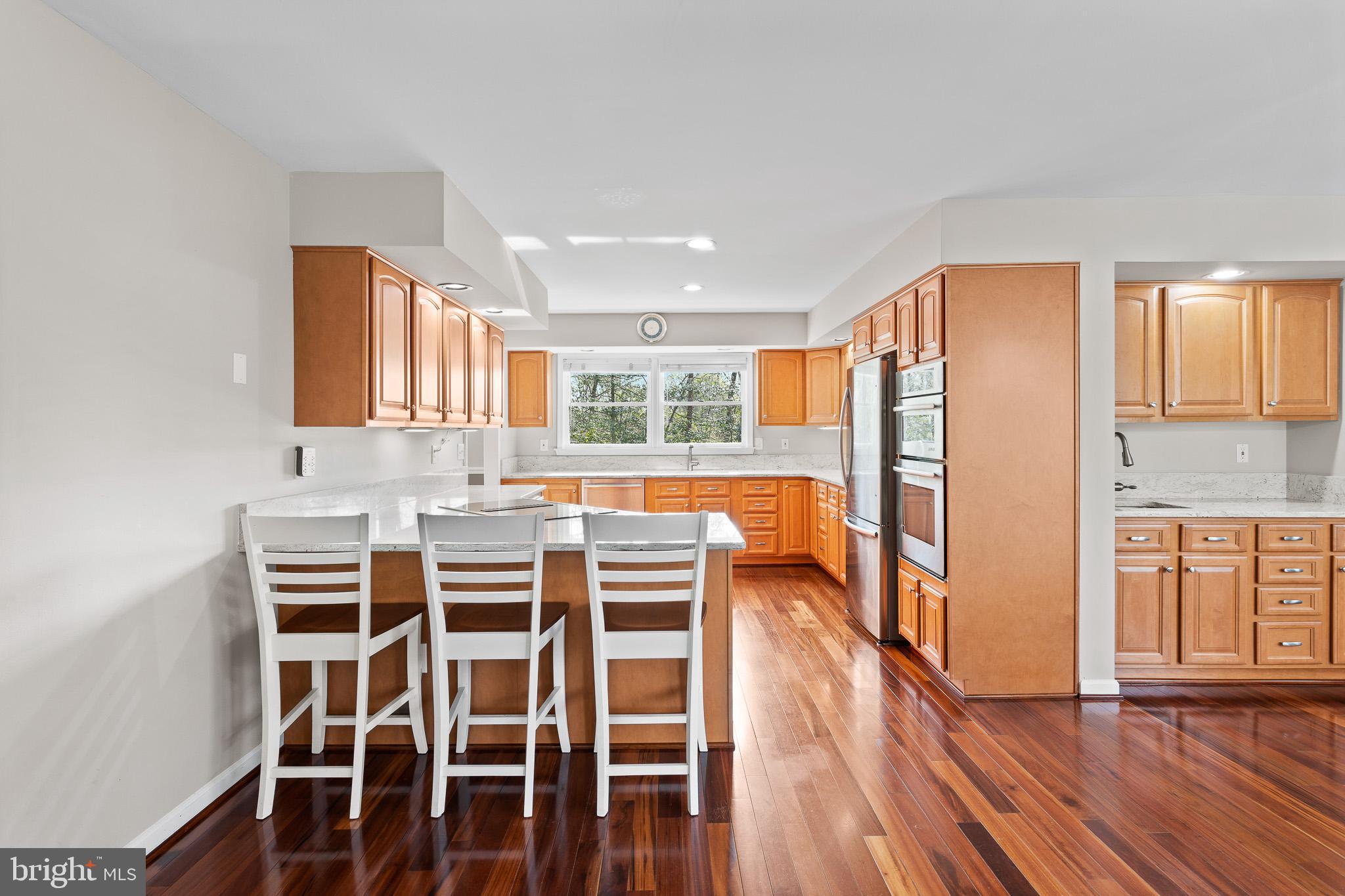 NORTH RIVER FOREST - Residential