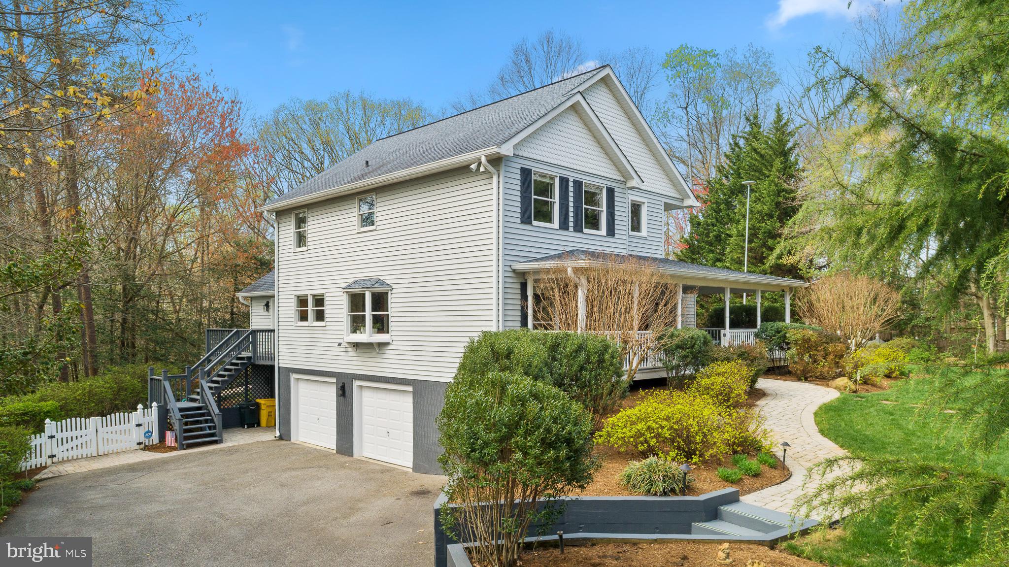 NORTH RIVER FOREST - Residential