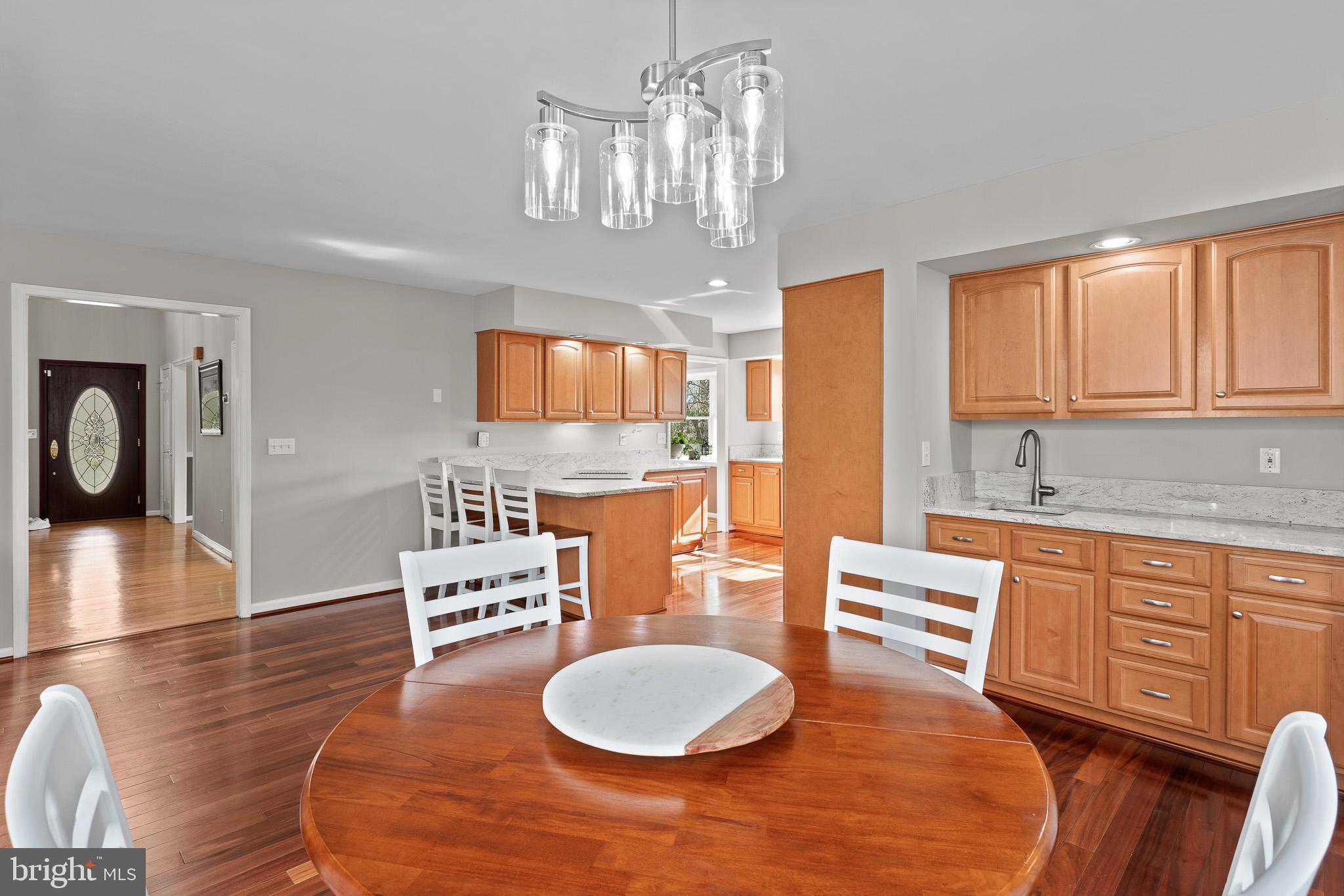 NORTH RIVER FOREST - Residential