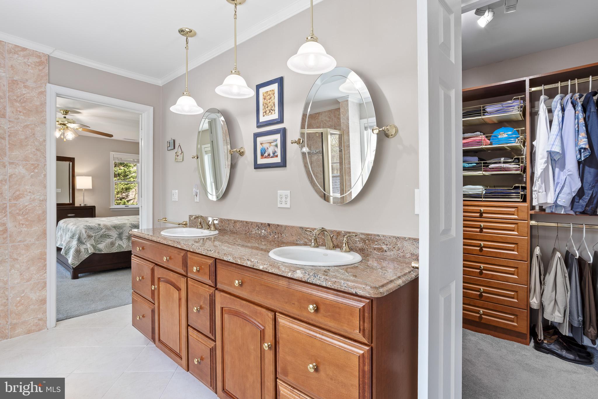 NORTH RIVER FOREST - Residential