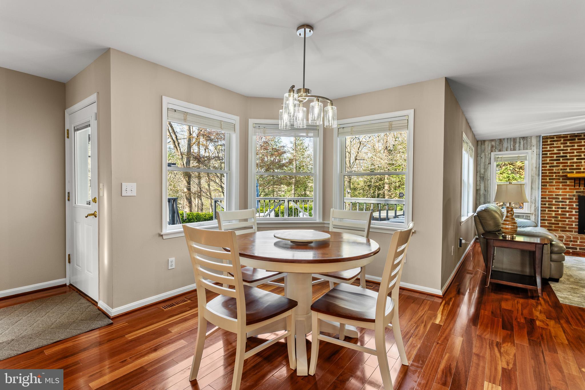 NORTH RIVER FOREST - Residential