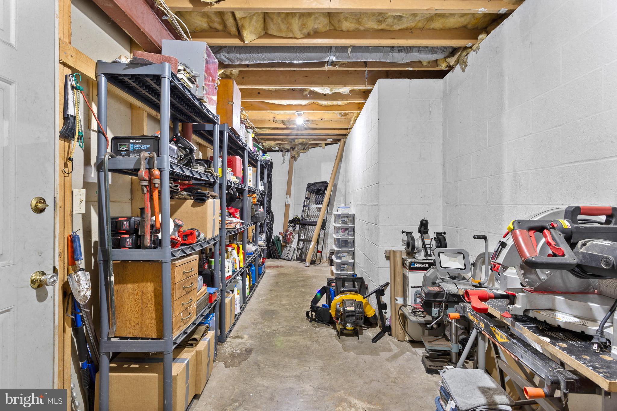 NORTH RIVER FOREST - Residential